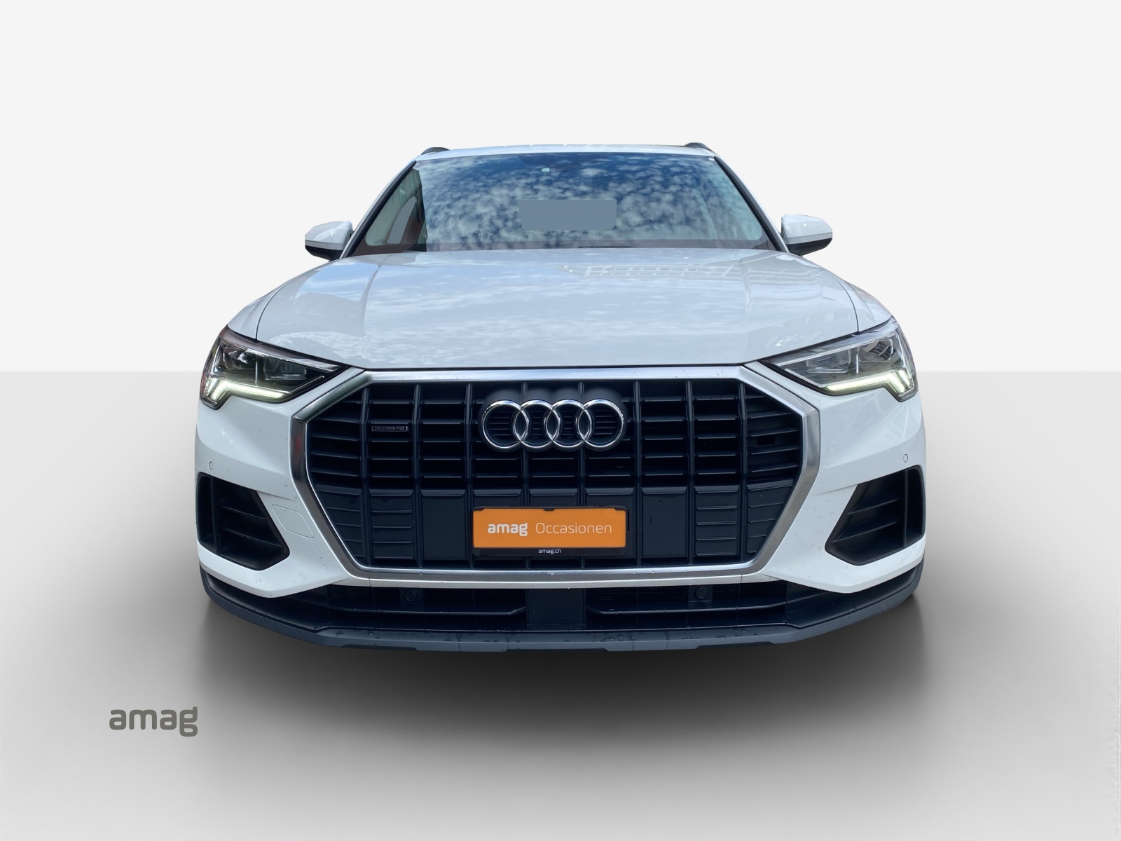 AUDI Q3 35 TDI Attraction quattro S-tronic-image-6