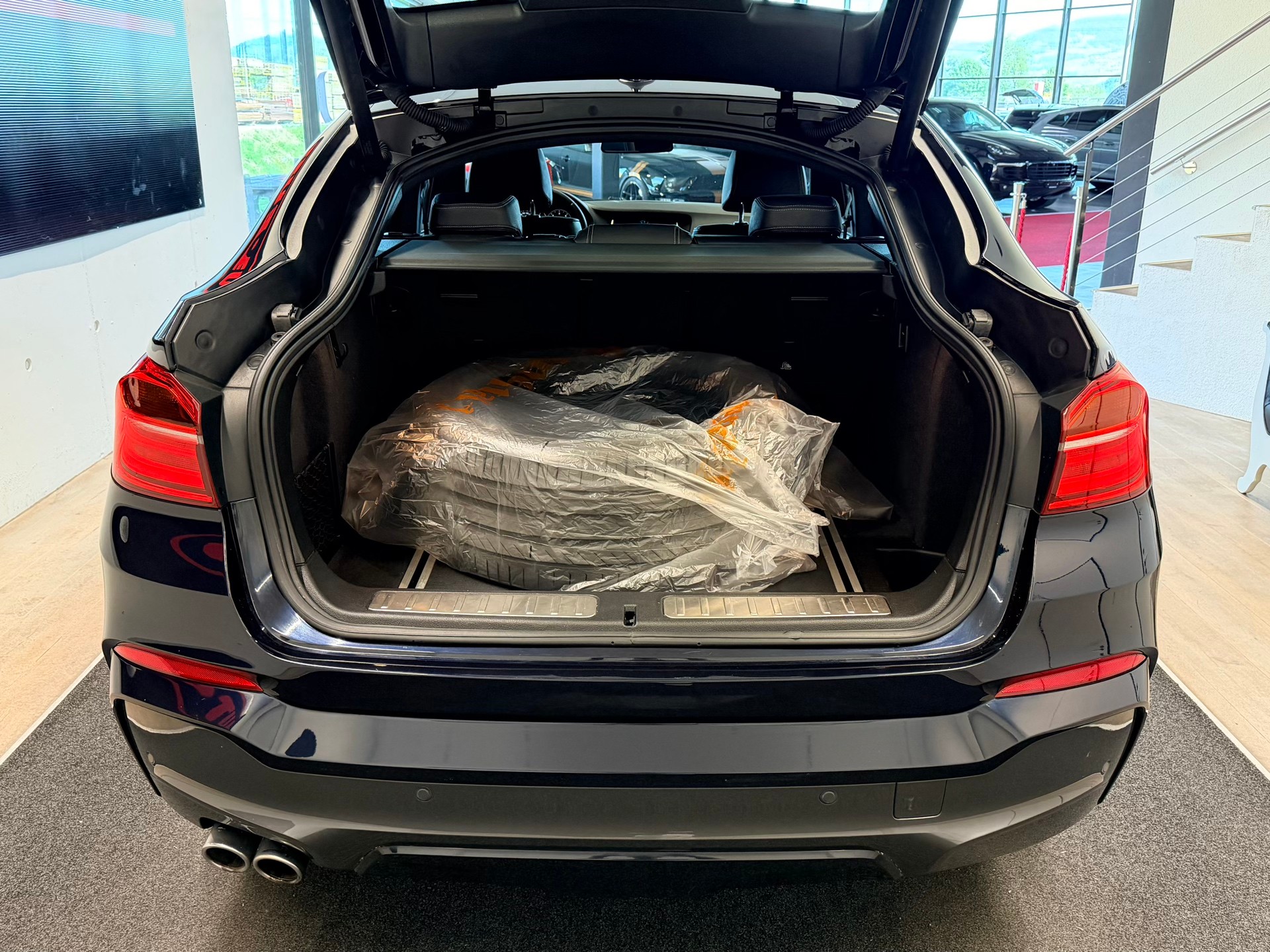 BMW X4 xDrive 35d M Sport Steptronic-image-9
