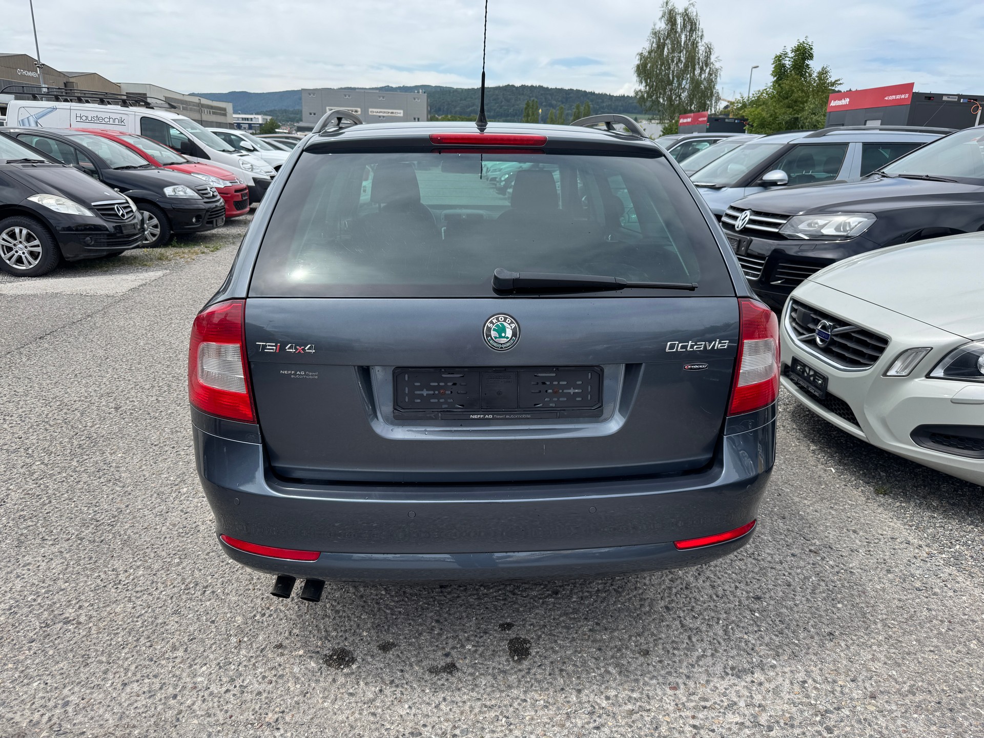 SKODA Octavia Combi 1.8 TSI Stöckli 4x4-image-3