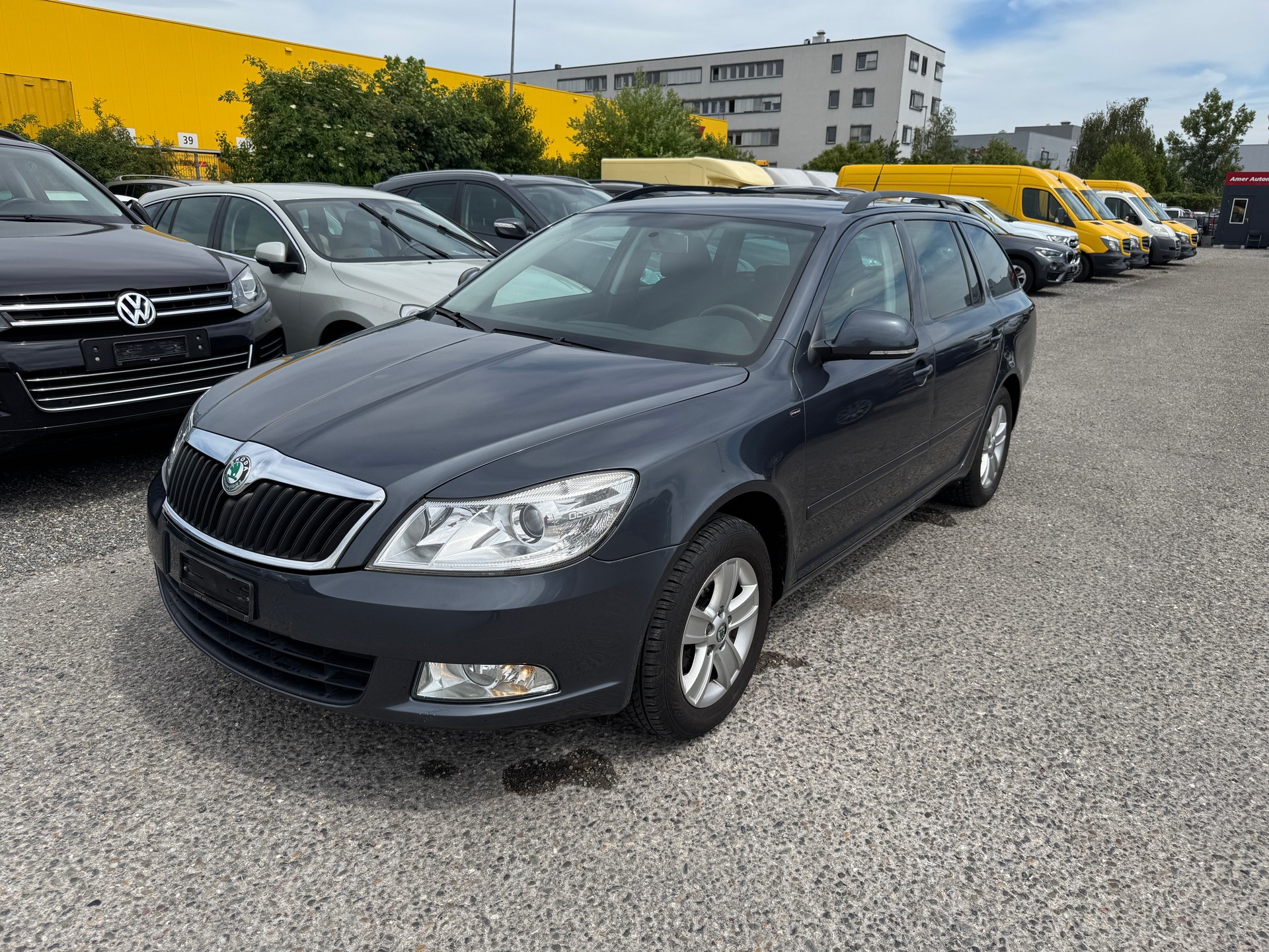 SKODA Octavia Combi 1.8 TSI Stöckli 4x4-image-1