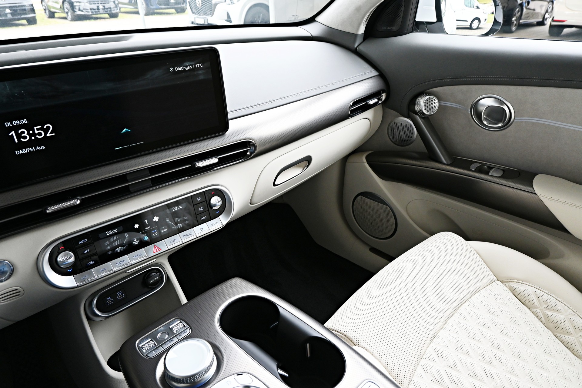 GENESIS GV60 77.4 kWh Sport AWD 318PS 4X4 (CH Auto) + Werksgarantie 09.2029-image-14