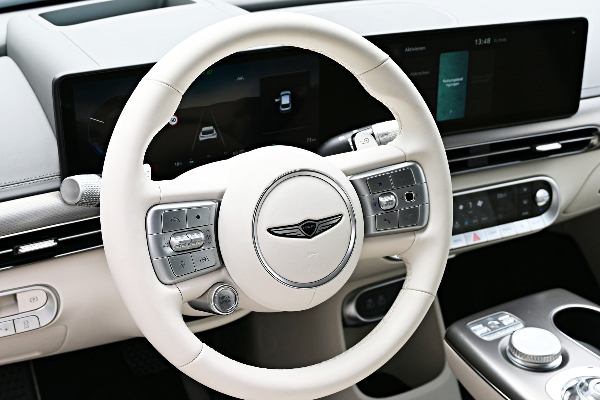 GENESIS GV60 77.4 kWh Sport AWD 318PS 4X4 (CH Auto) + Werksgarantie 09.2029-image-18