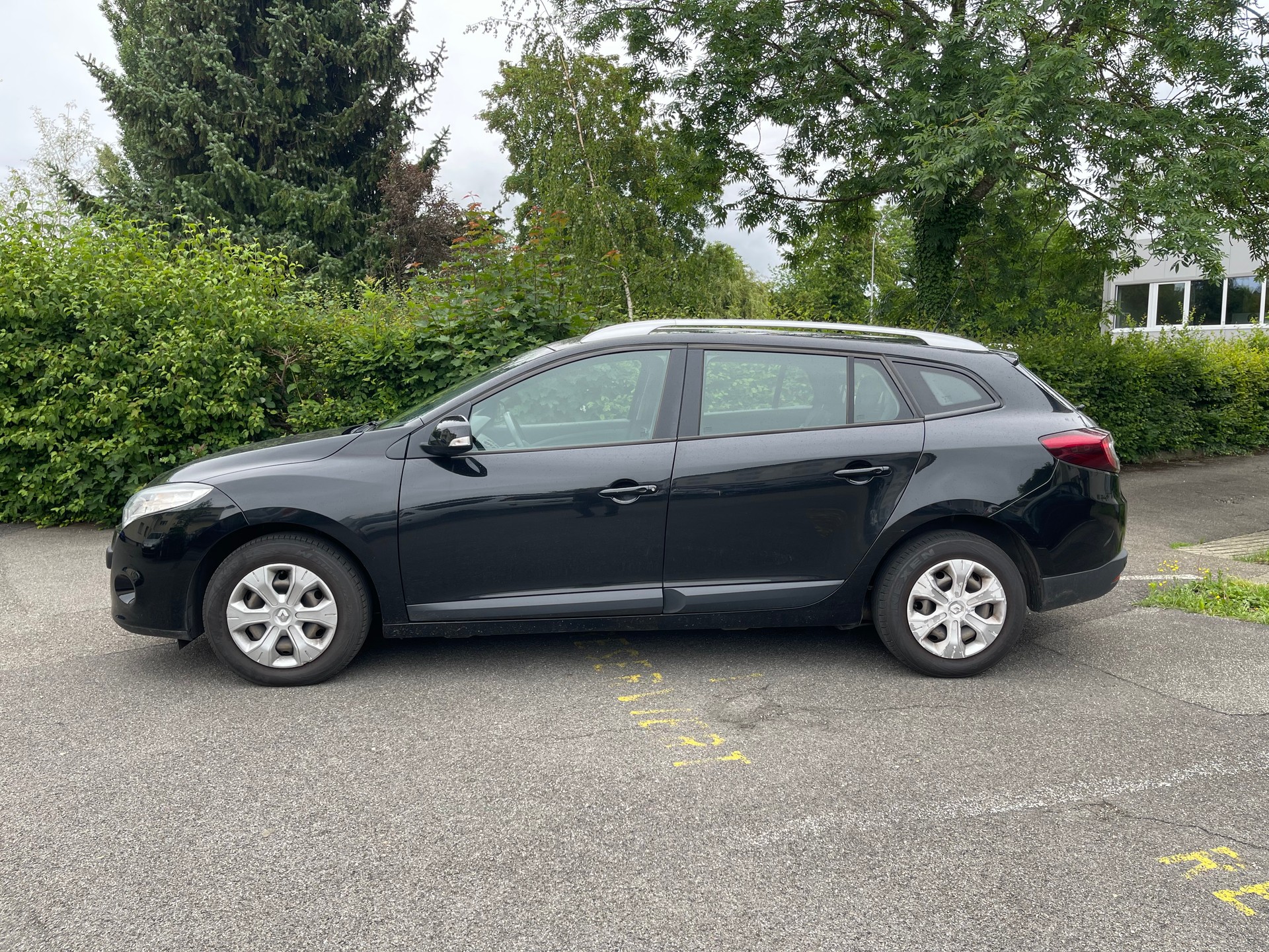 RENAULT Mégane Grandtour 1.4 16V Turbo Expression-image-1