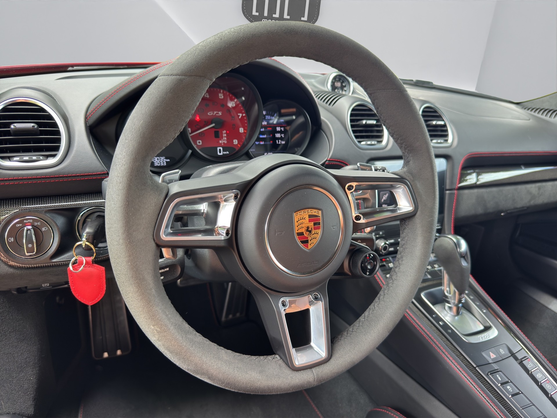 PORSCHE 718 Cayman GTS 4.0 PDK-image-9