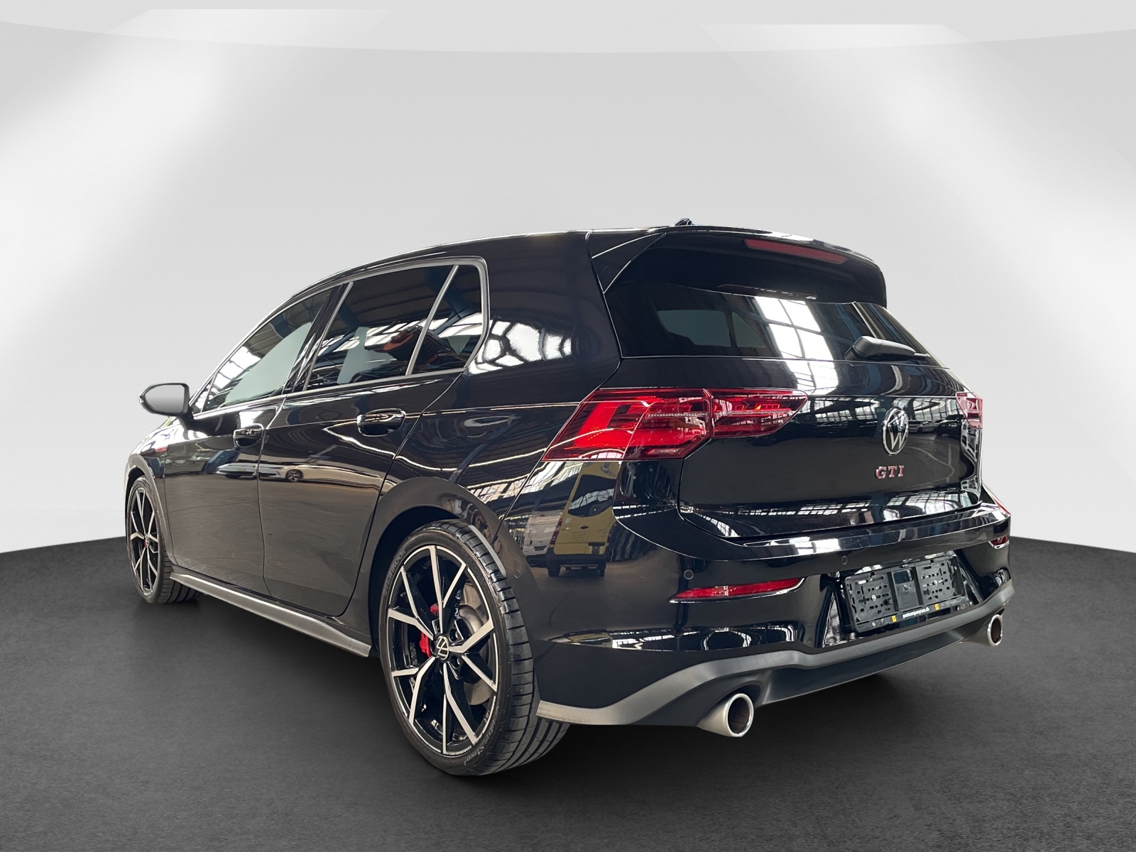 VW Golf VIII 2.0 TSI GTI DSG-image-3