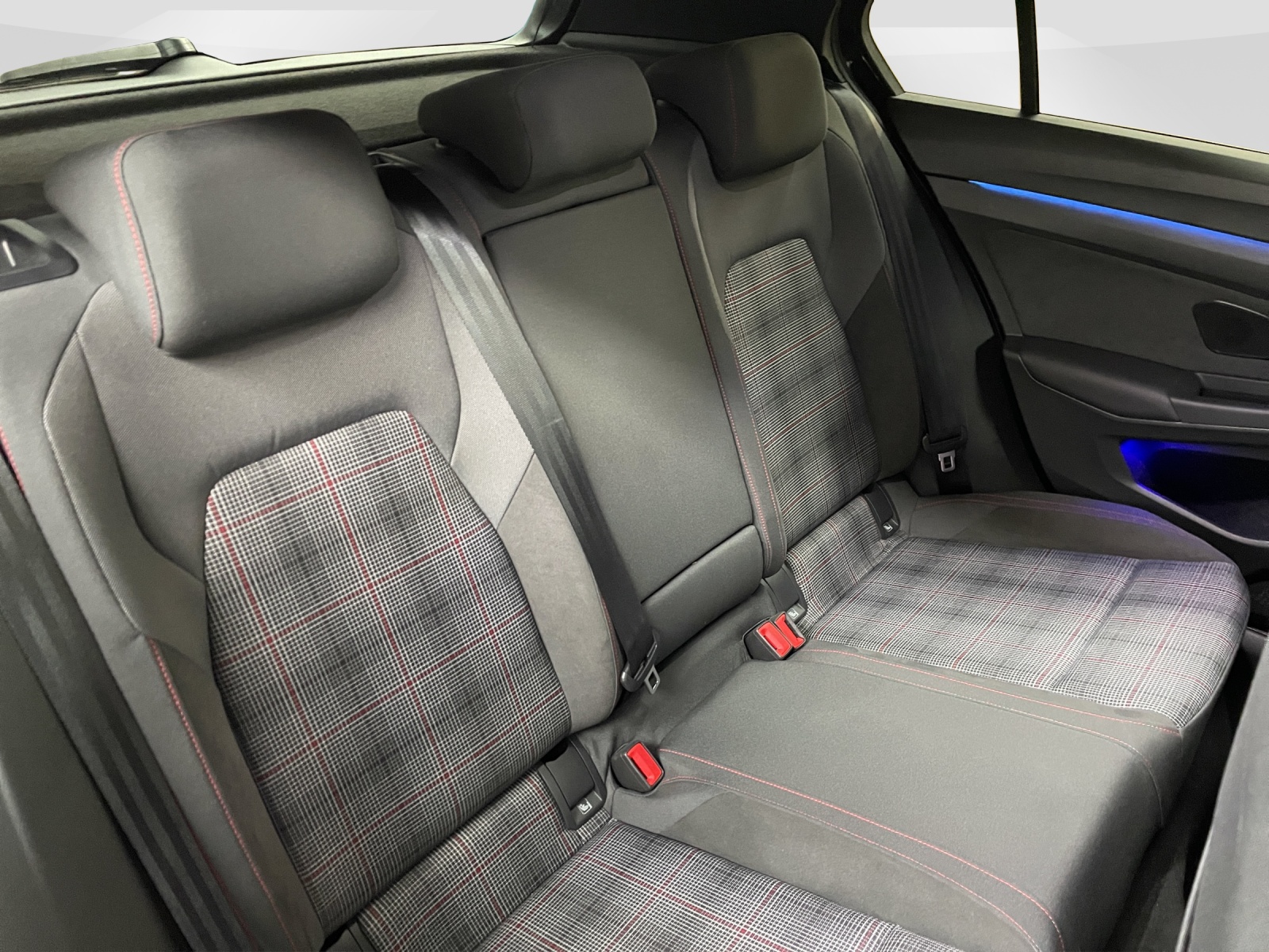 VW Golf VIII 2.0 TSI GTI DSG-image-9
