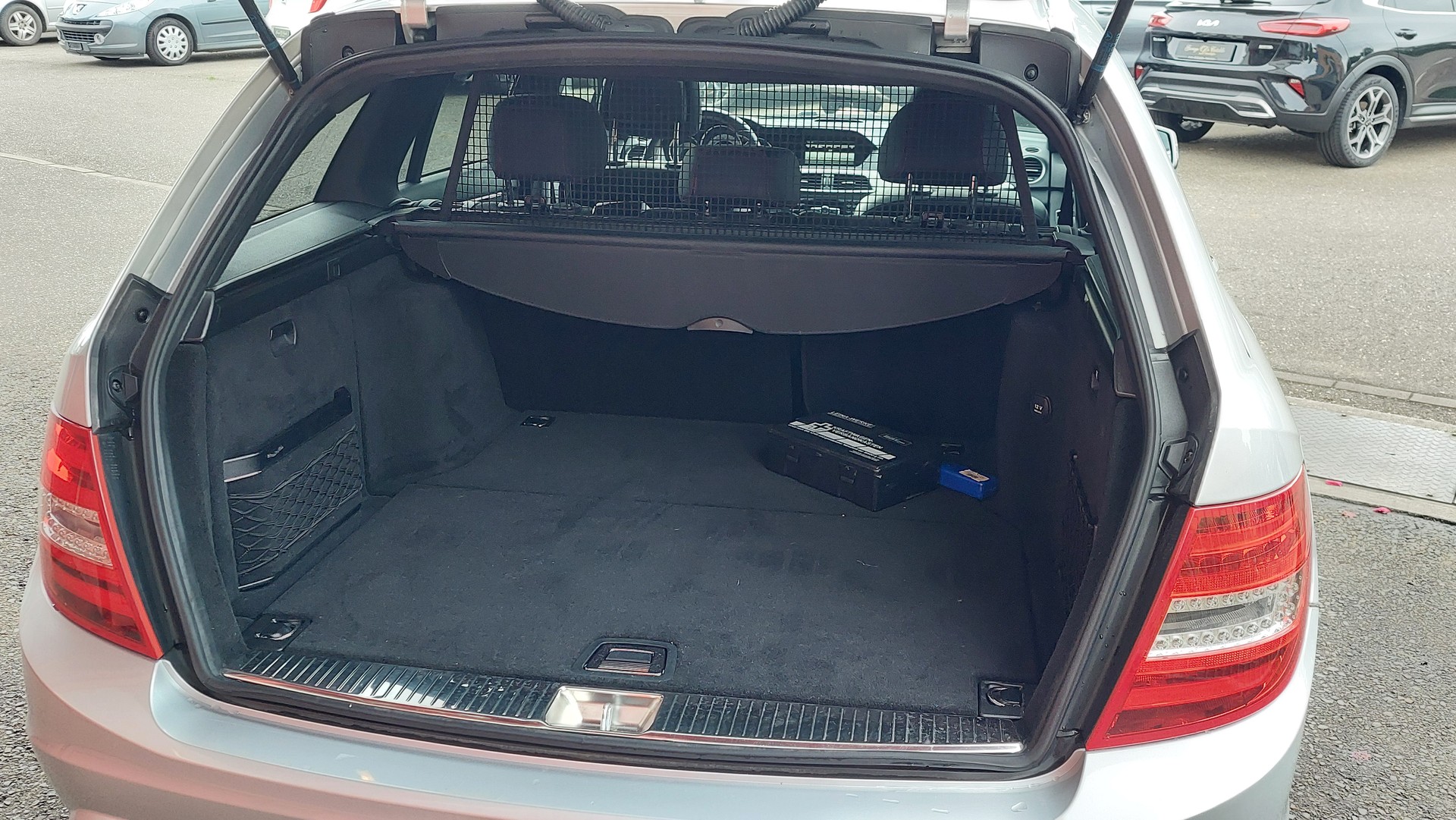 MERCEDES-BENZ C 250 CDI Avantgarde 4Matic 7G-Tronic-image-14
