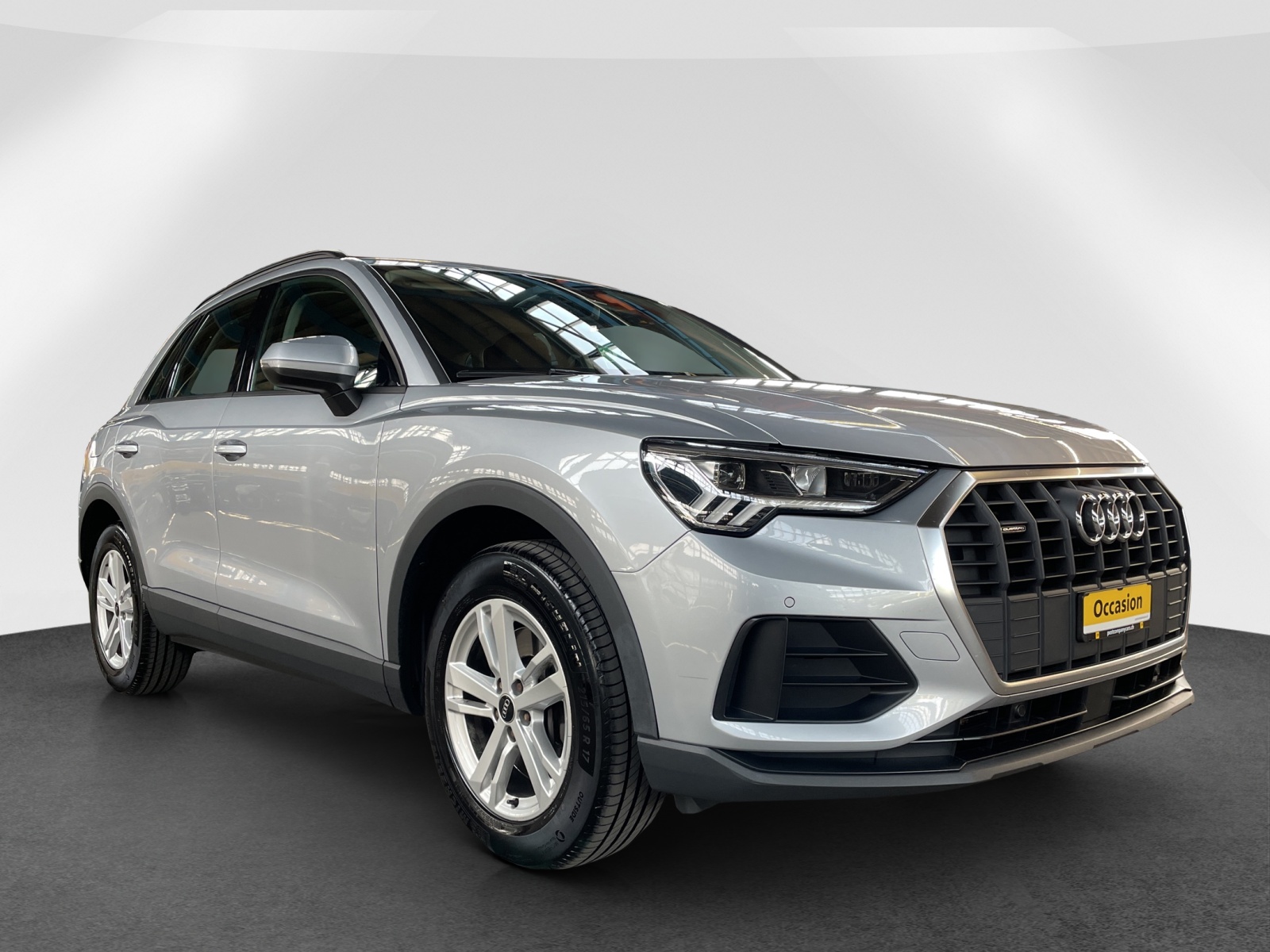 AUDI Q3 2.0 40 TDI quattro S-Tronic-image-0