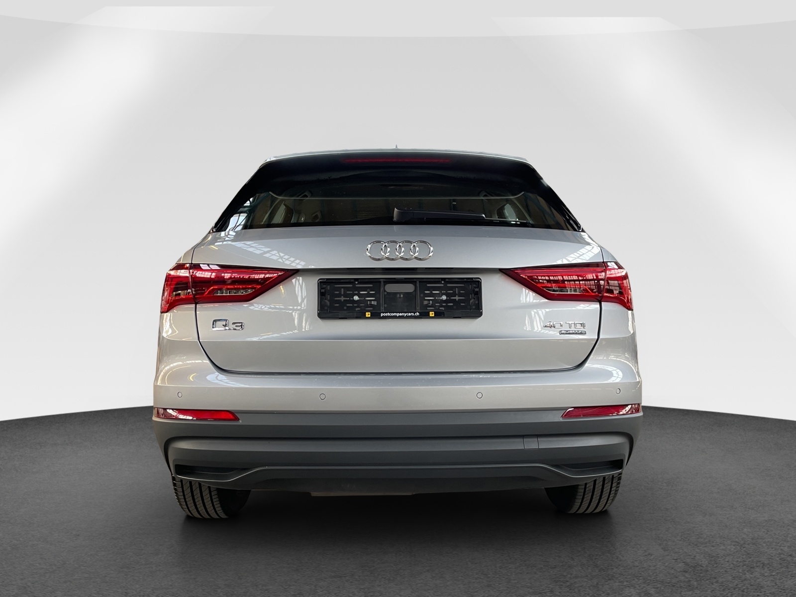 AUDI Q3 2.0 40 TDI quattro S-Tronic-image-4