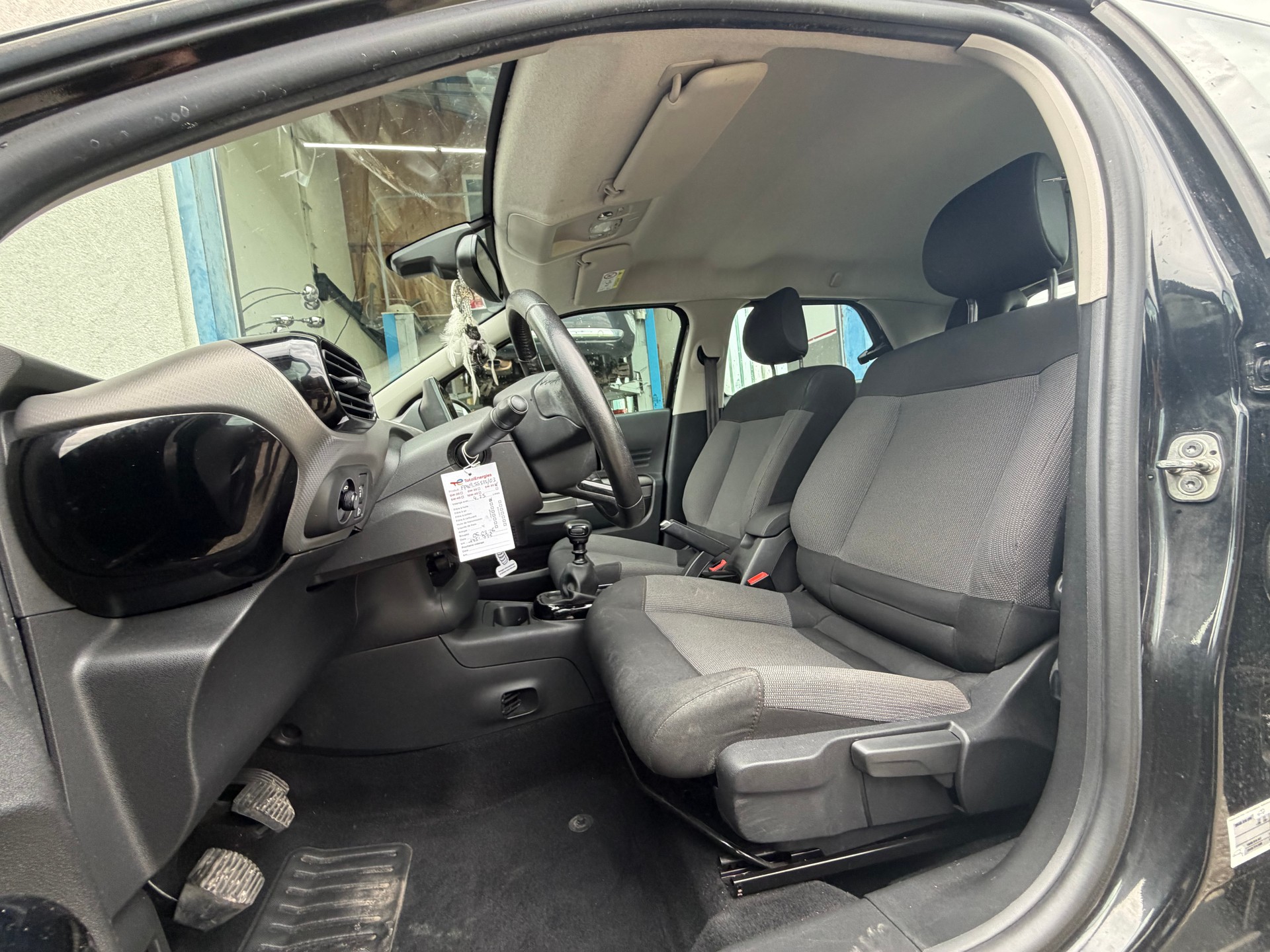 CITROEN C4 Cactus 1.5 Blue HDi Shine-image-12