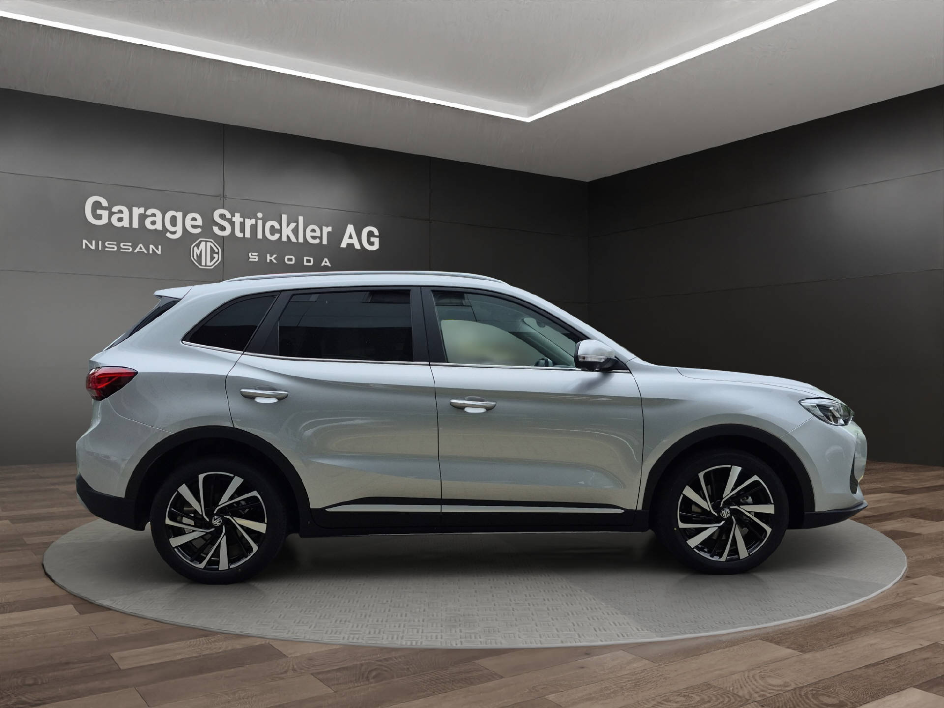 MG ZS 1.5 Hybrid+ Luxury Sunroof-image-5