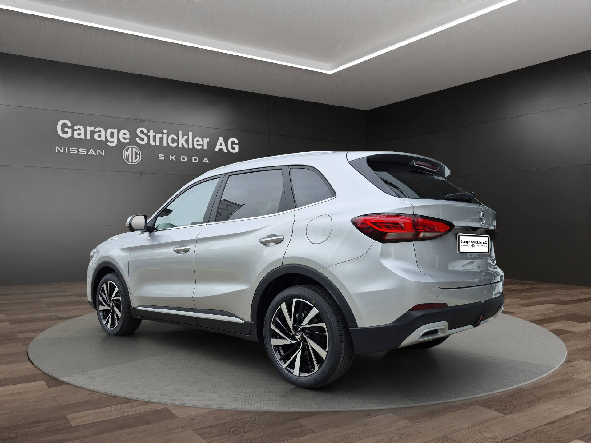 MG ZS 1.5 Hybrid+ Luxury Sunroof-image-2