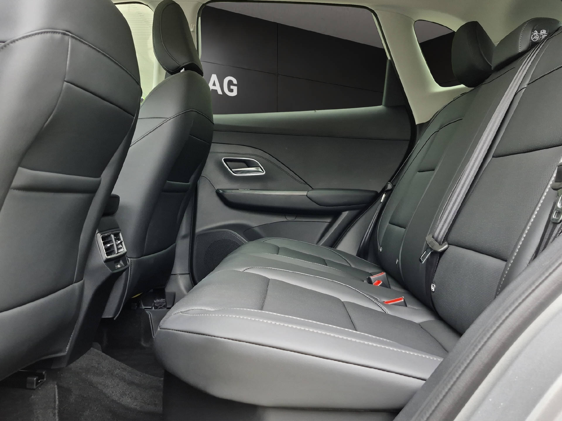 MG ZS 1.5 Hybrid+ Luxury Sunroof-image-11