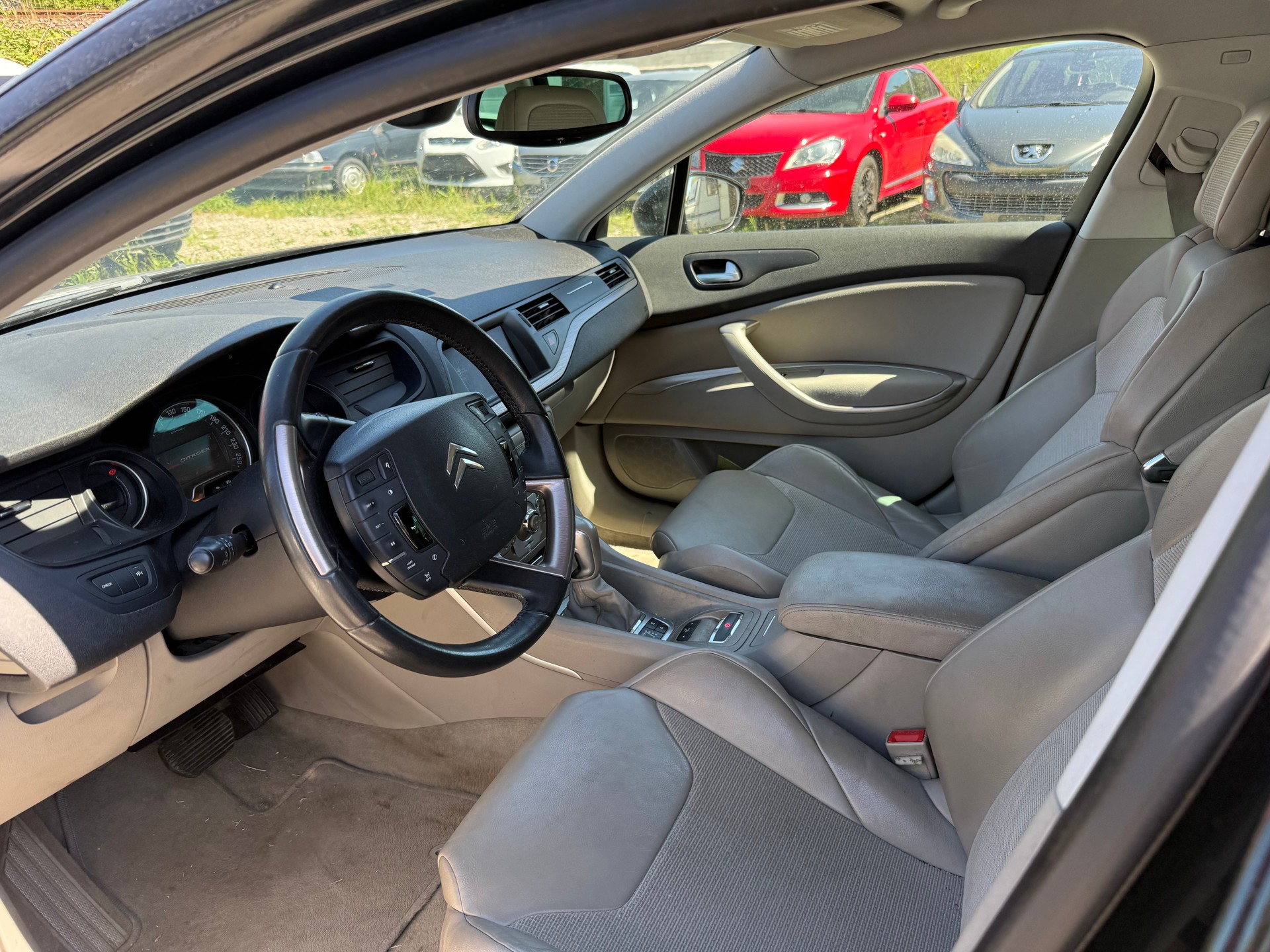 CITROEN C5 Tourer 2.2 HDi Exclusive Automatic-image-8