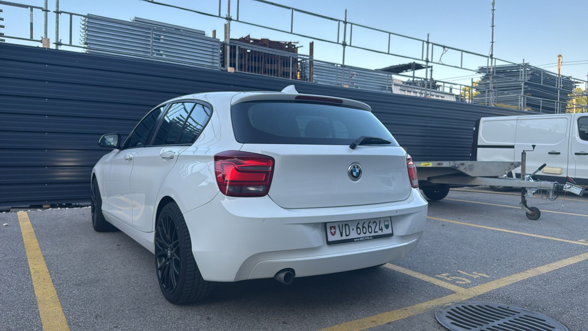 BMW 118d-image-2