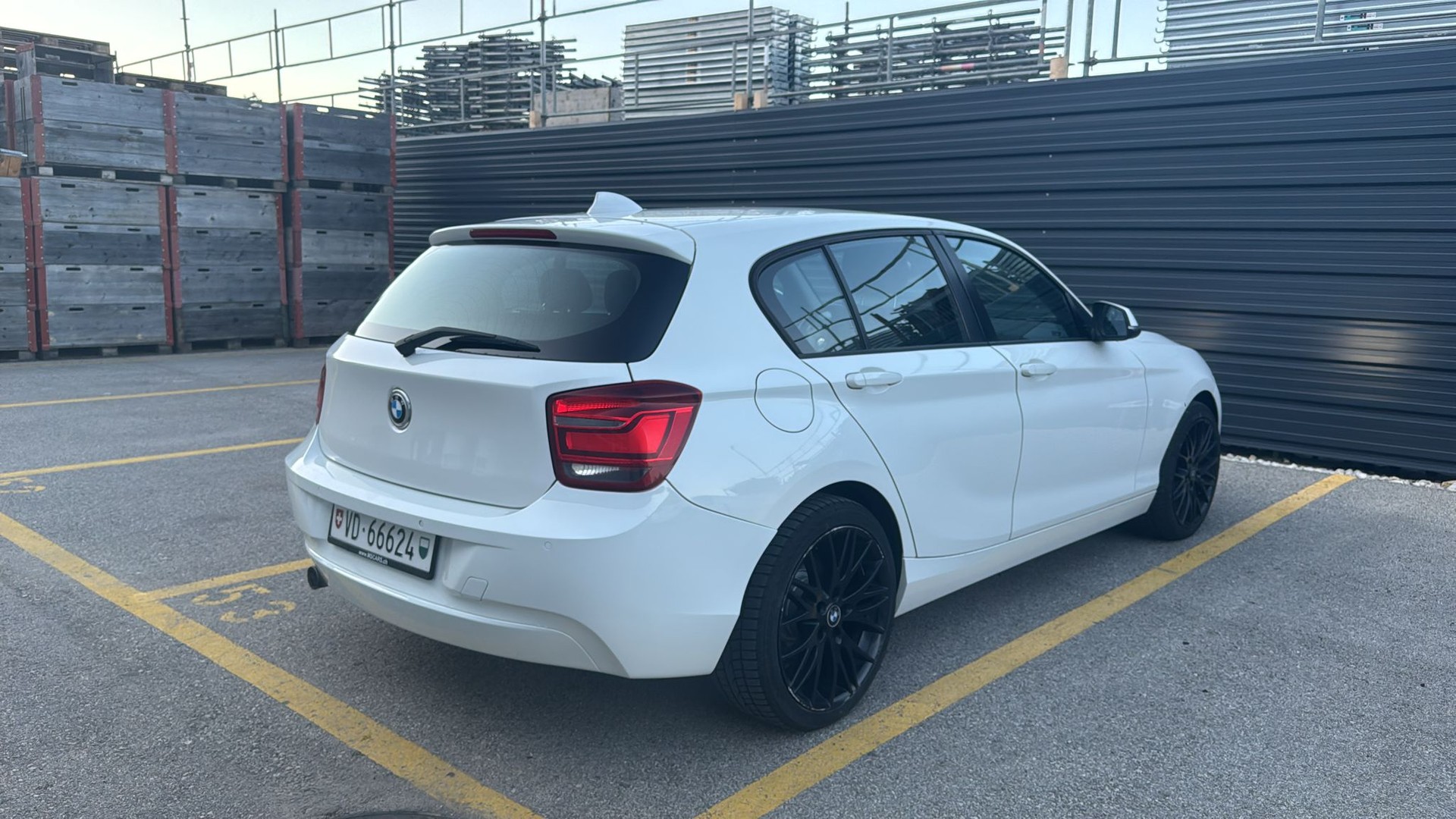 BMW 118d-image-3