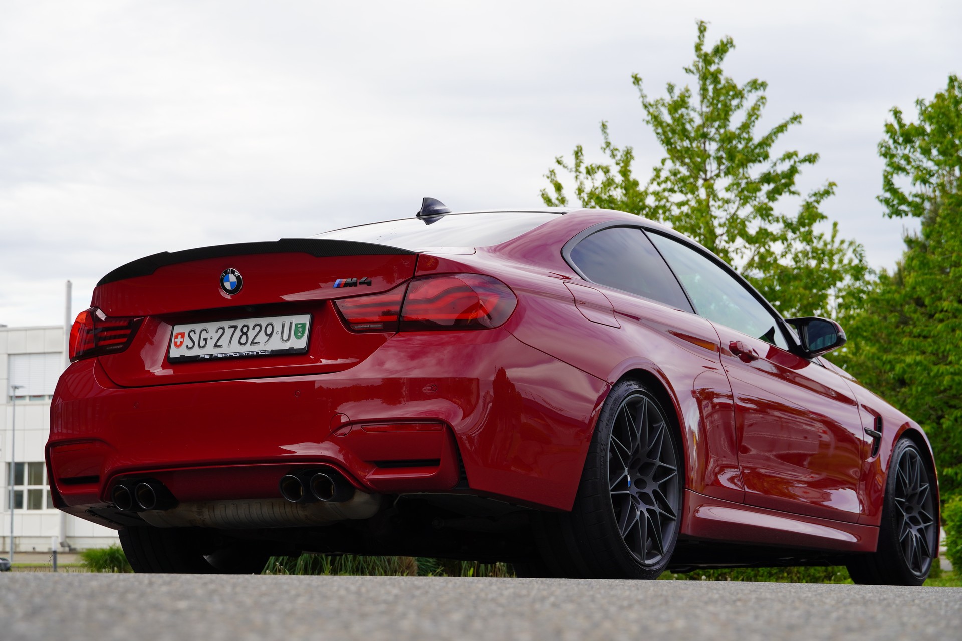 BMW M4 Coupé Limited Edition DKG-image-5