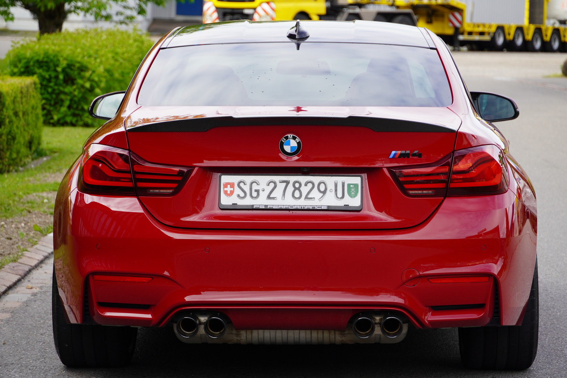 BMW M4 Coupé Limited Edition DKG-image-6