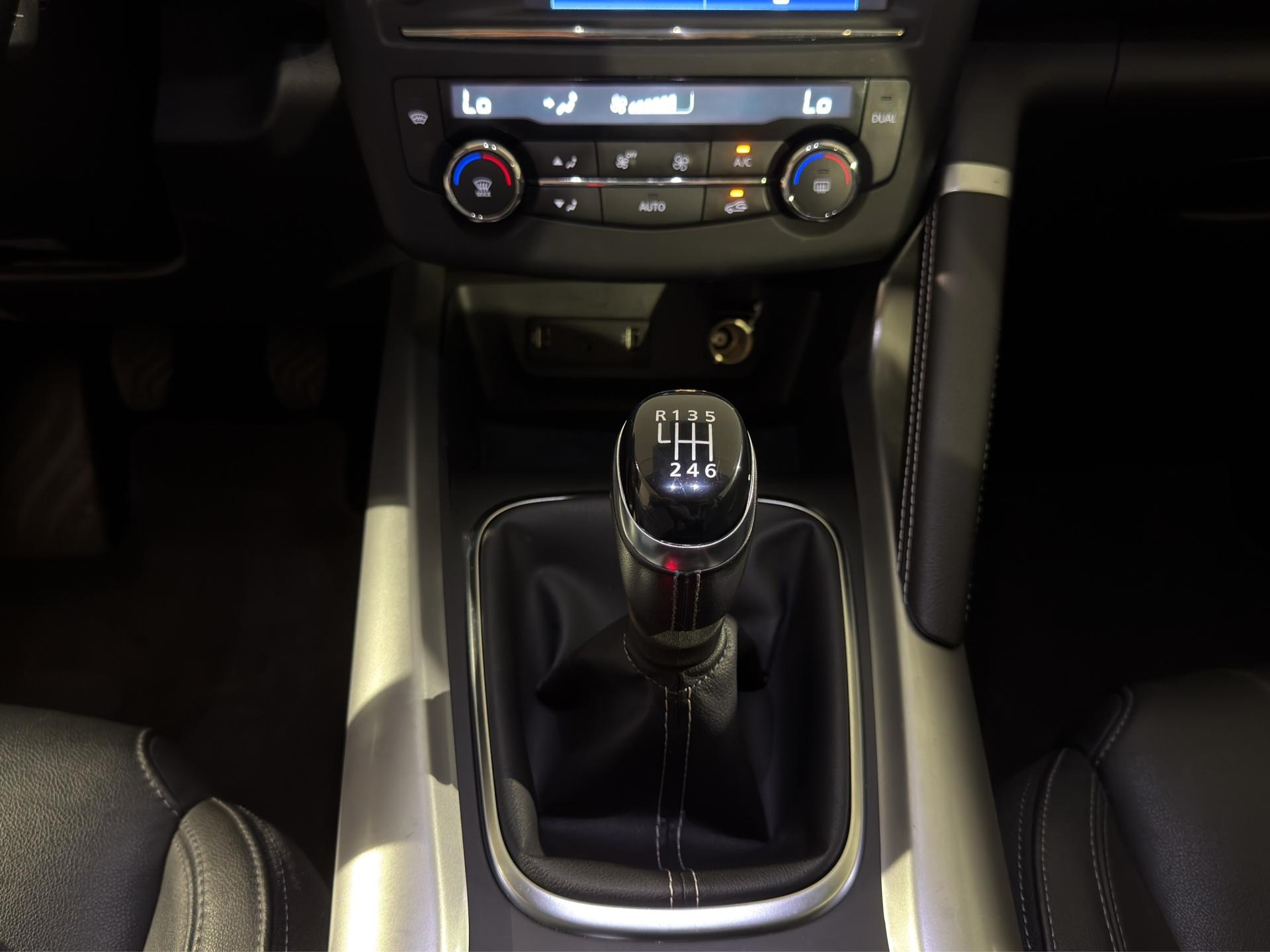 RENAULT Kadjar 1.3 16V Turbo Intens-image-11