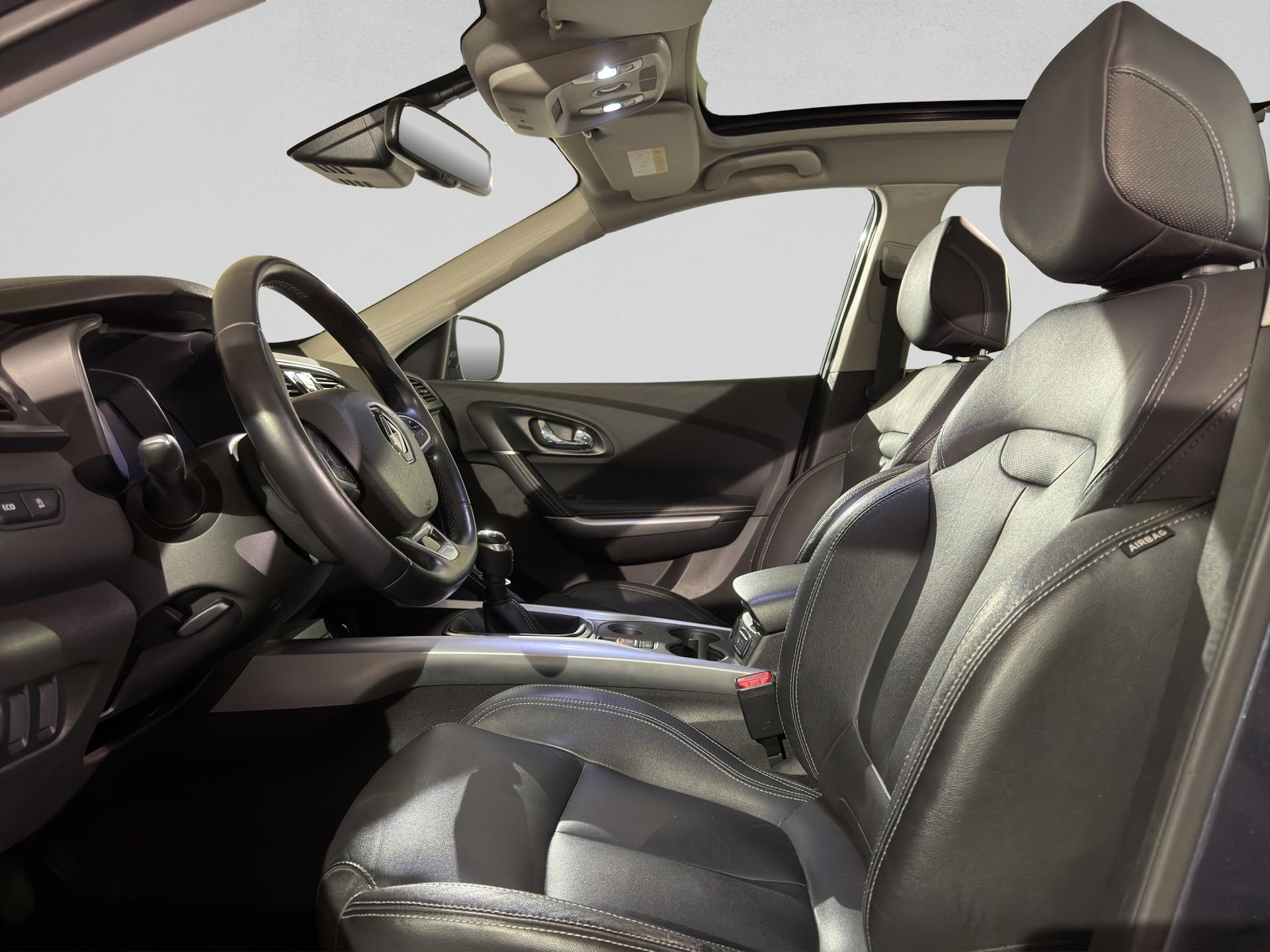 RENAULT Kadjar 1.3 16V Turbo Intens-image-8
