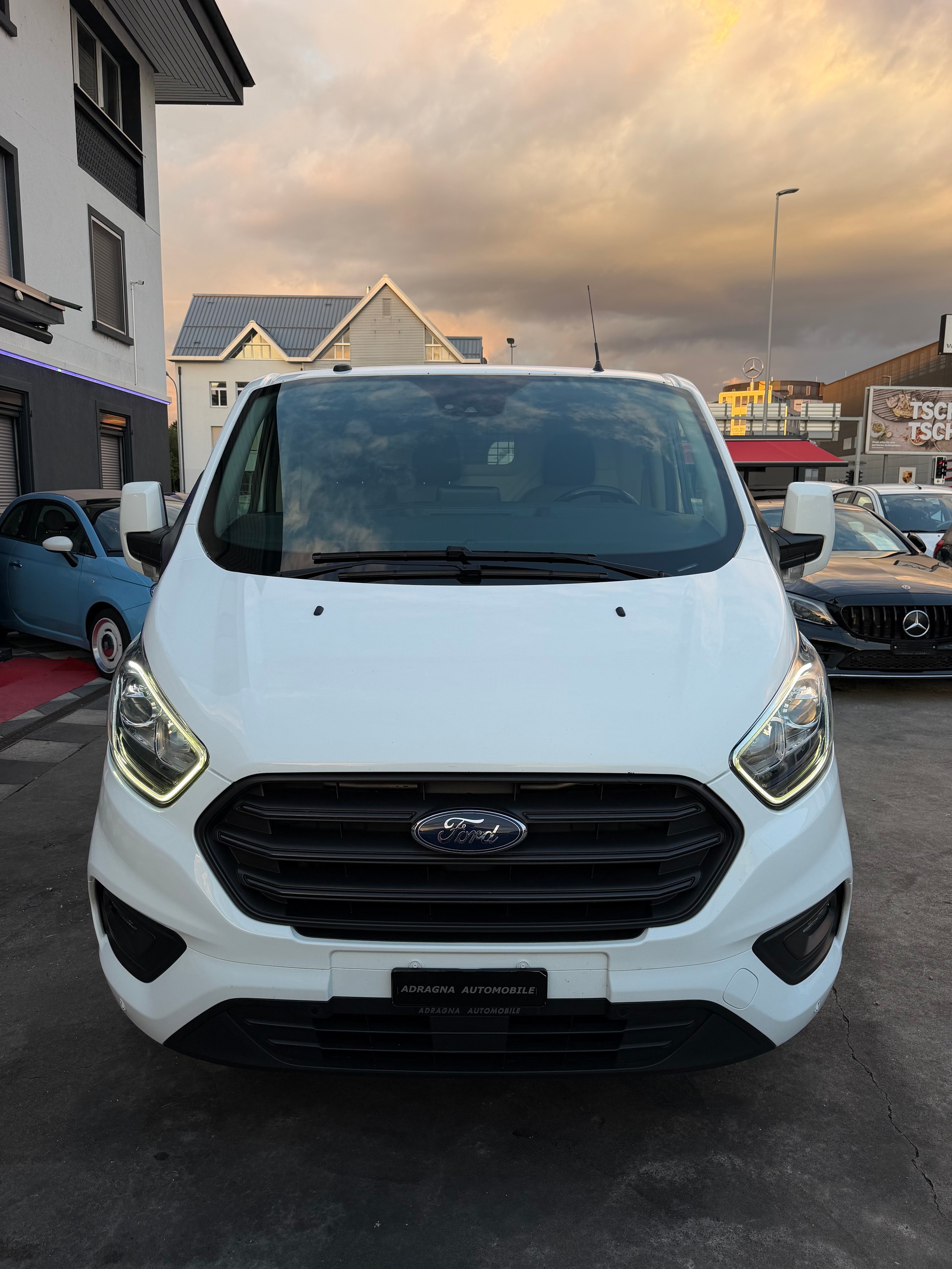 FORD Transit Custom Van 340 L2H1 Trend A-image-23