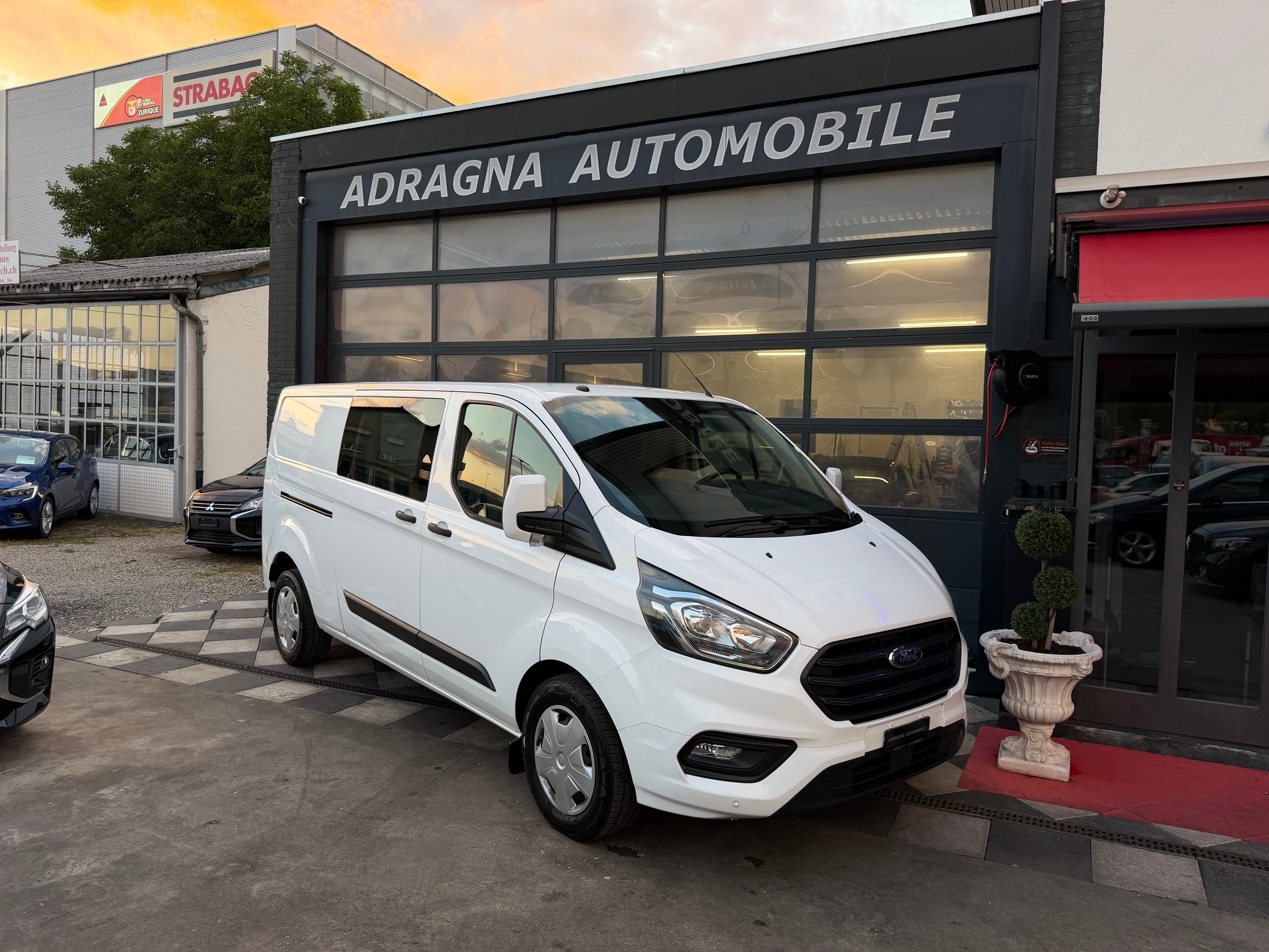 FORD Transit Custom Van 340 L2H1 Trend A-image-1