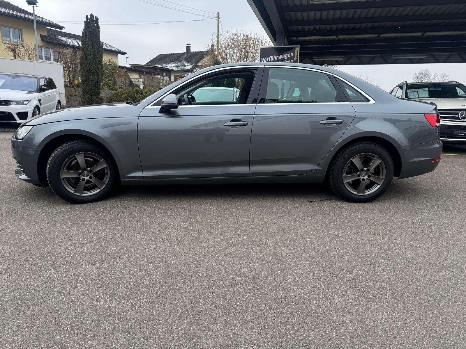 AUDI A4 Limousine 2.0 TFSI Sport S-tronic-image-3