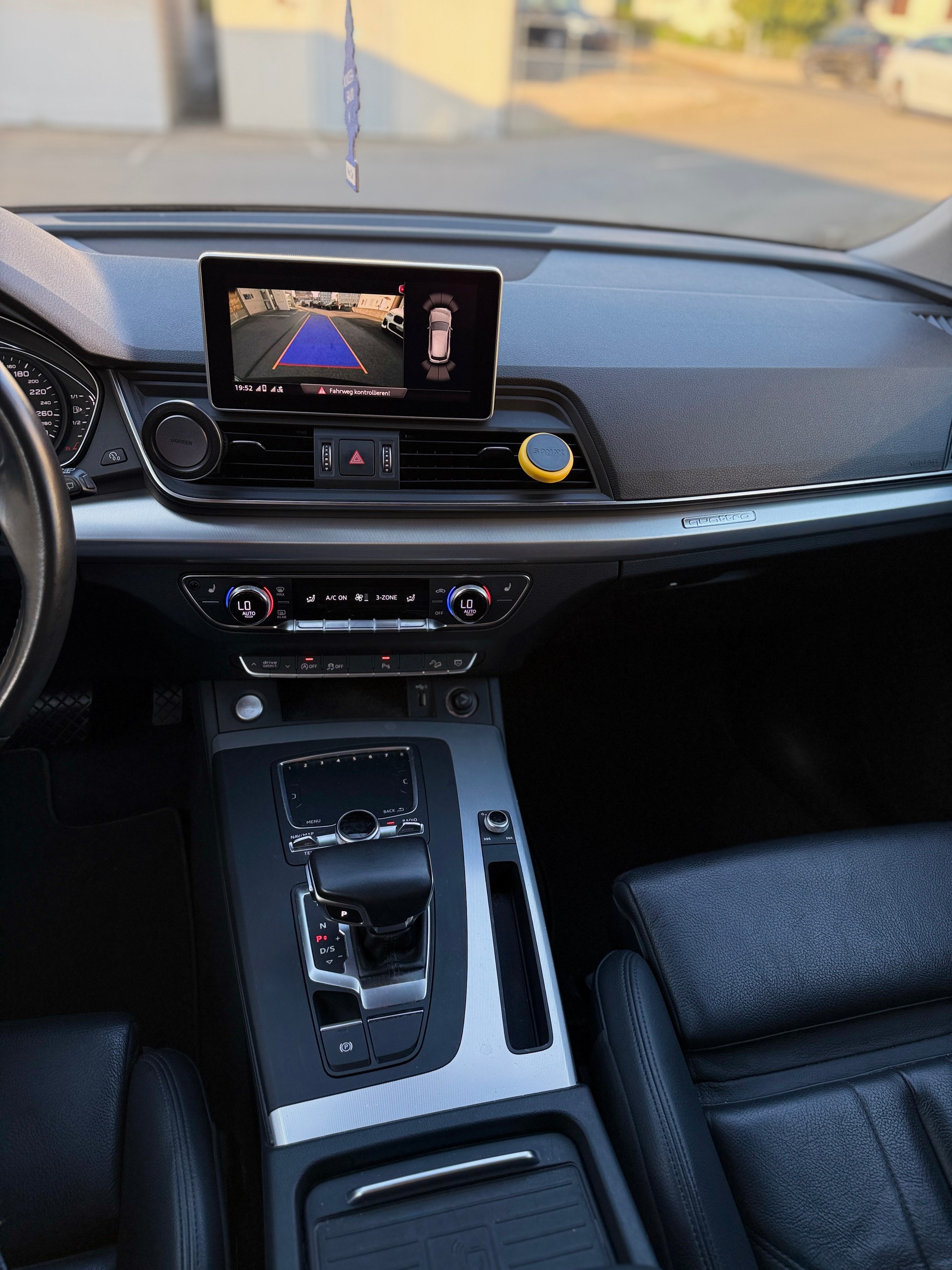 AUDI Q5 40 TDI sport quattro S-tronic-image-9