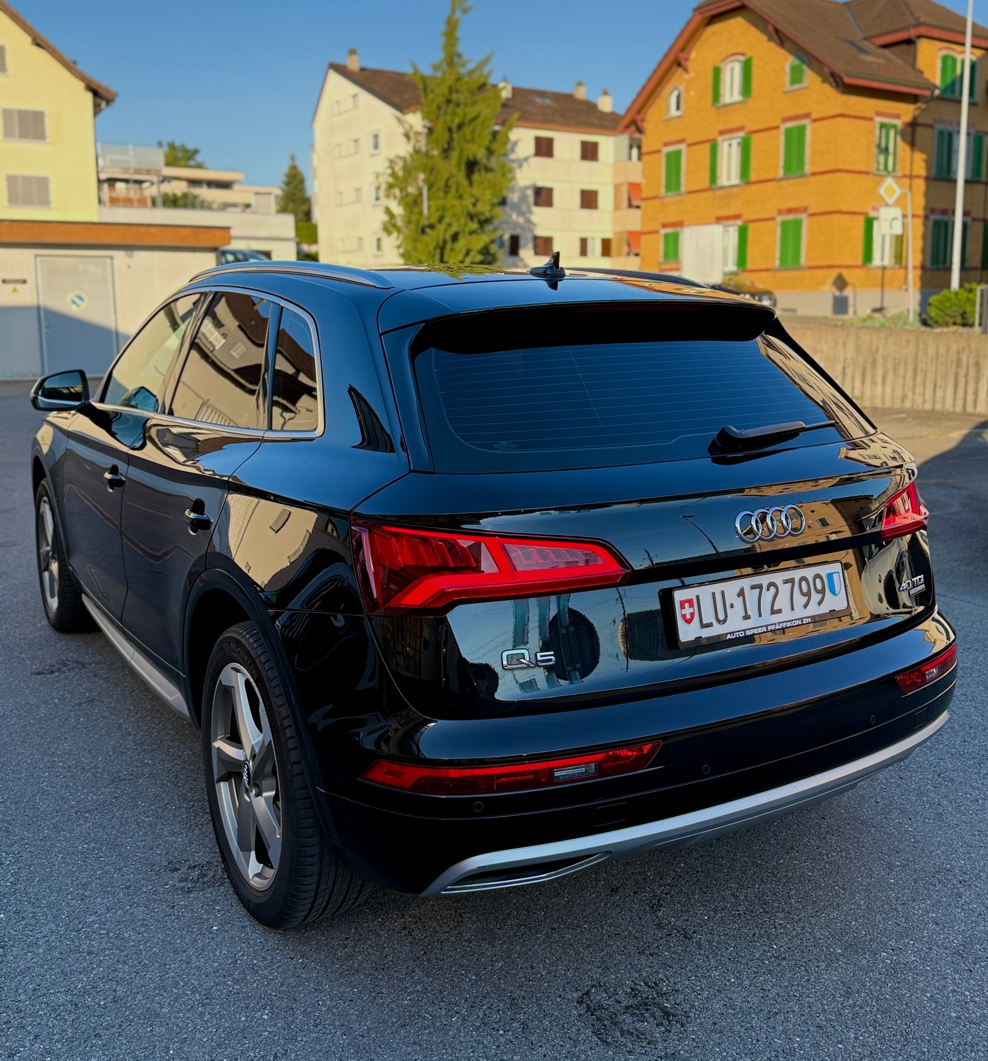 AUDI Q5 40 TDI sport quattro S-tronic-image-5