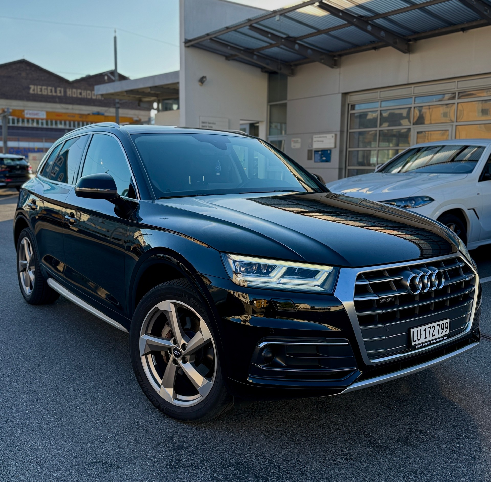 AUDI Q5 40 TDI sport quattro S-tronic-showroom-element-2