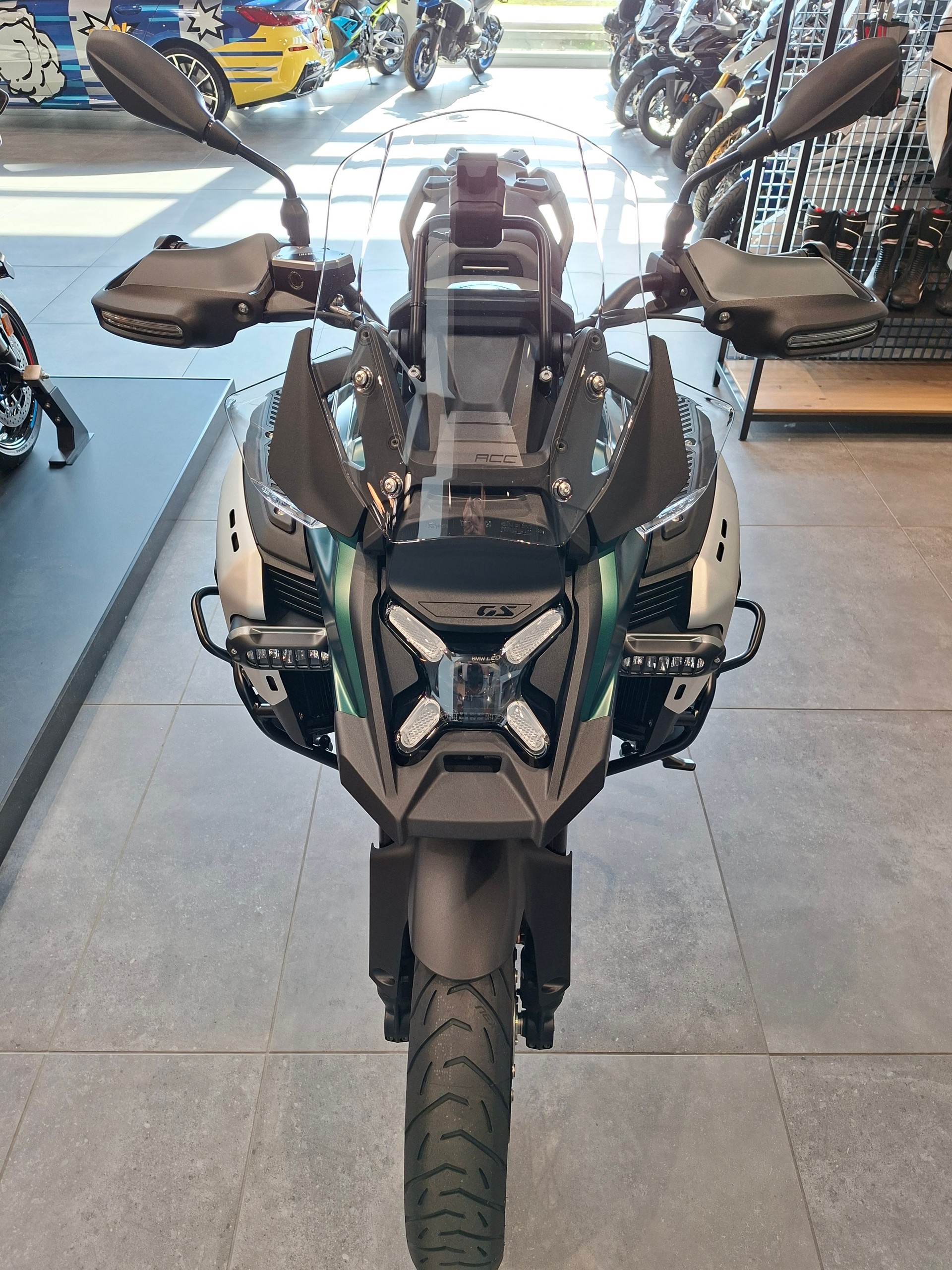BMW R 1300 GS Adventure-image-5
