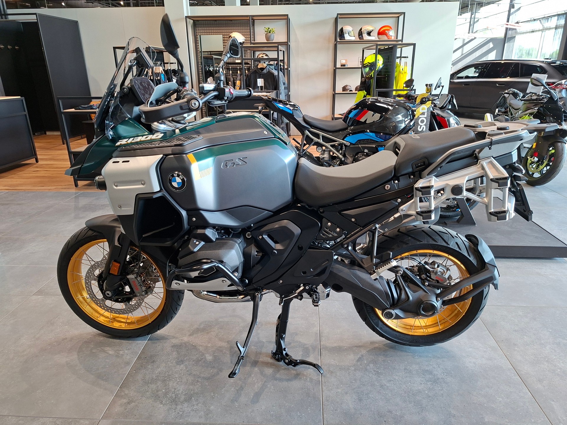 BMW R 1300 GS Adventure-showroom-element-1