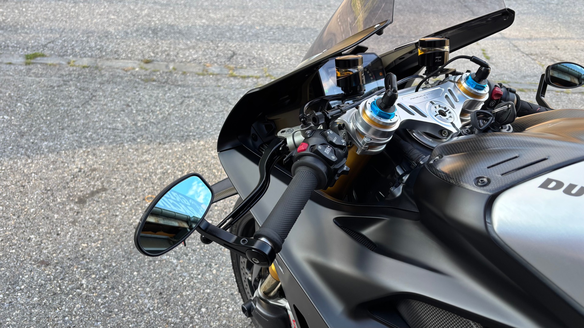 DUCATI Panigale V4 SP2-image-12