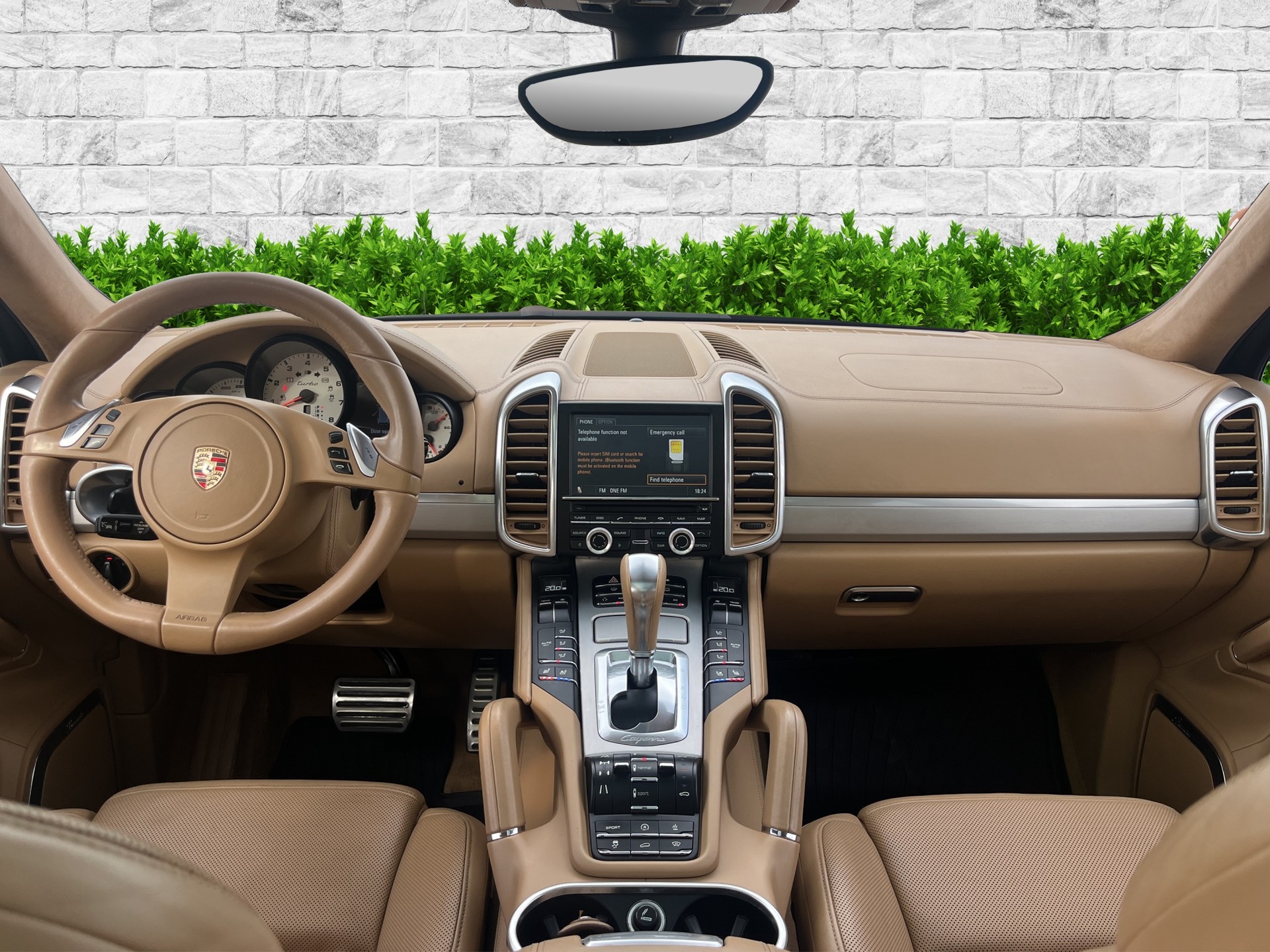 PORSCHE Cayenne Turbo-image-9