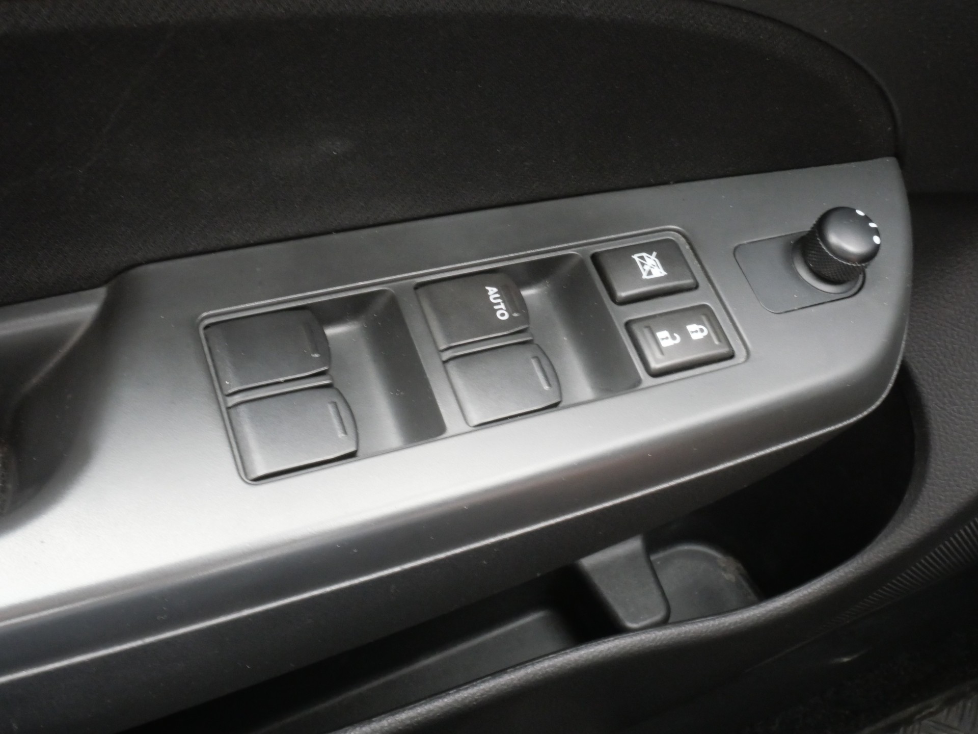 SUZUKI Swift 1.2i 16V GL Top *Facelift, 8-Räder, MFK 07.26*-image-14