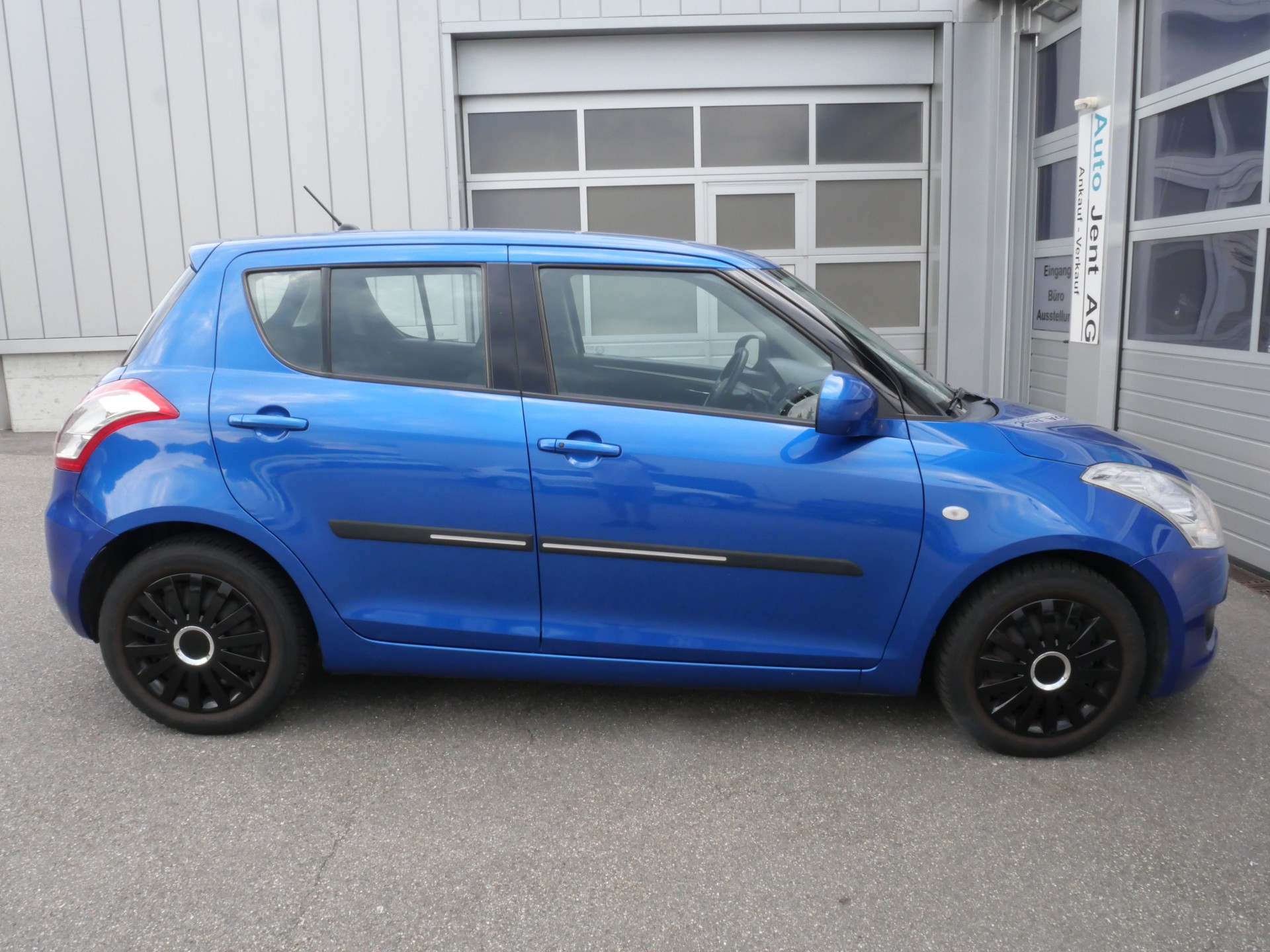 SUZUKI Swift 1.2i 16V GL Top *Facelift, 8-Räder, MFK 07.26*-image-4