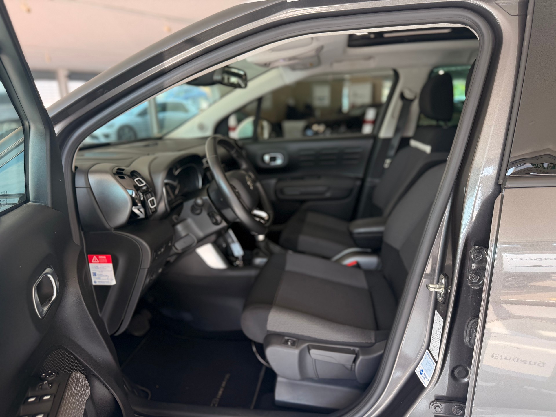 CITROEN C3 Aircross 1.2i PureTech Rip Curl EAT-image-17