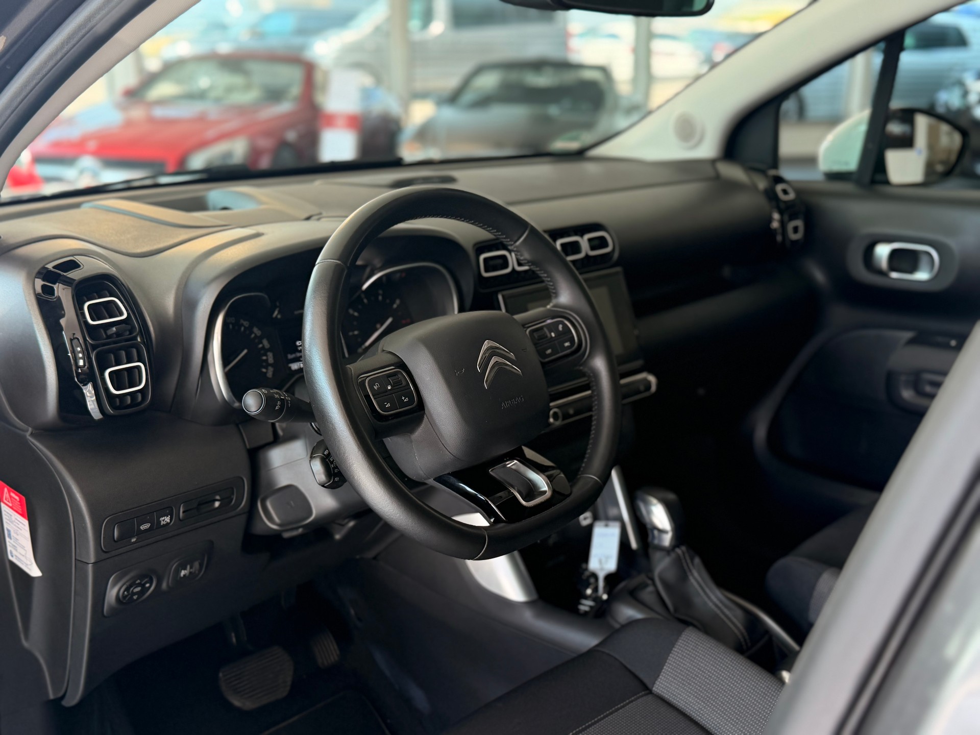 CITROEN C3 Aircross 1.2i PureTech Rip Curl EAT-image-16