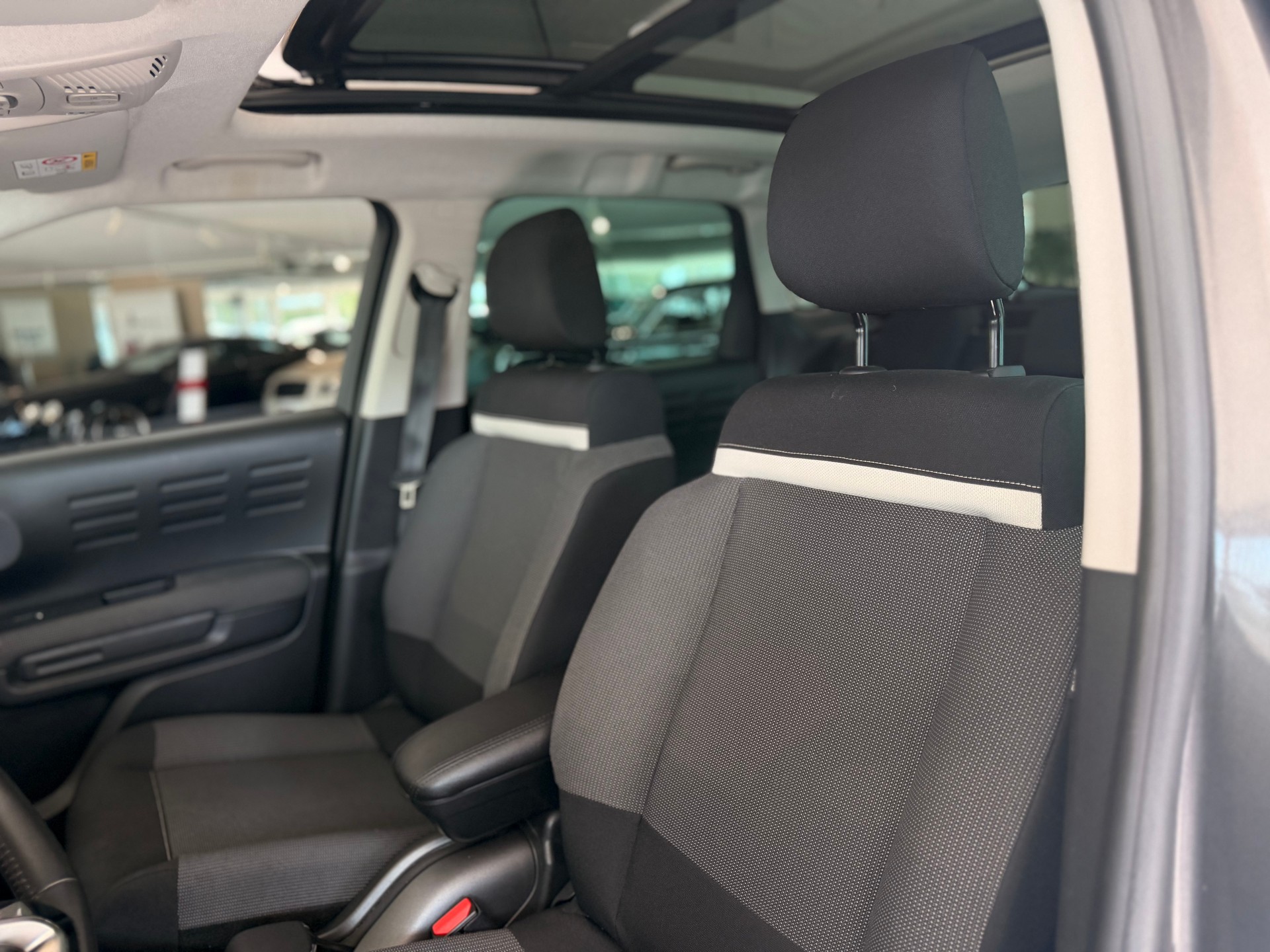 CITROEN C3 Aircross 1.2i PureTech Rip Curl EAT-image-18