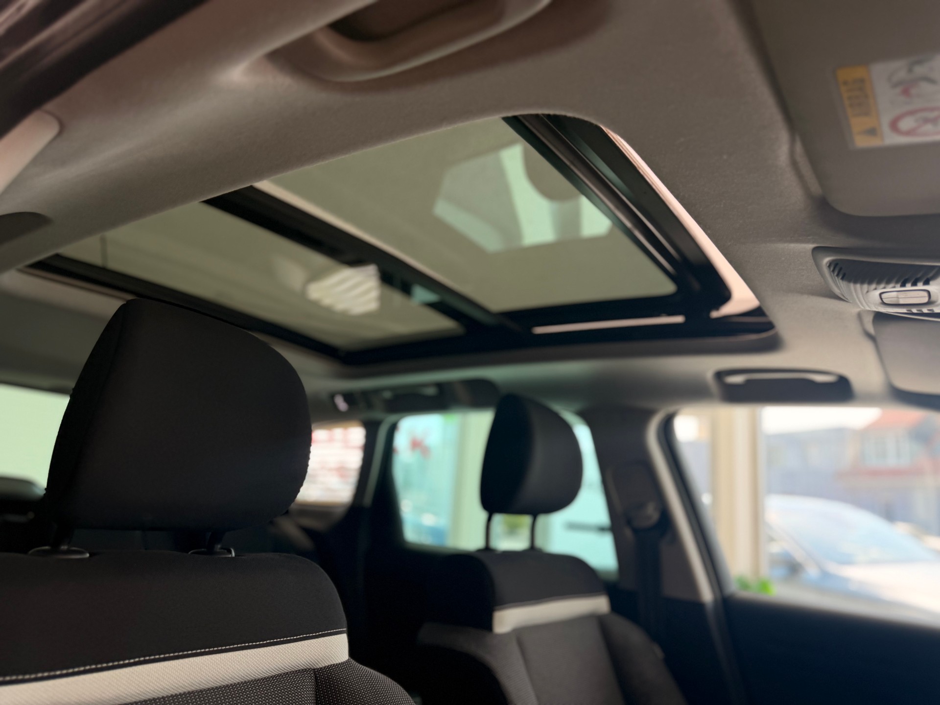 CITROEN C3 Aircross 1.2i PureTech Rip Curl EAT-image-23