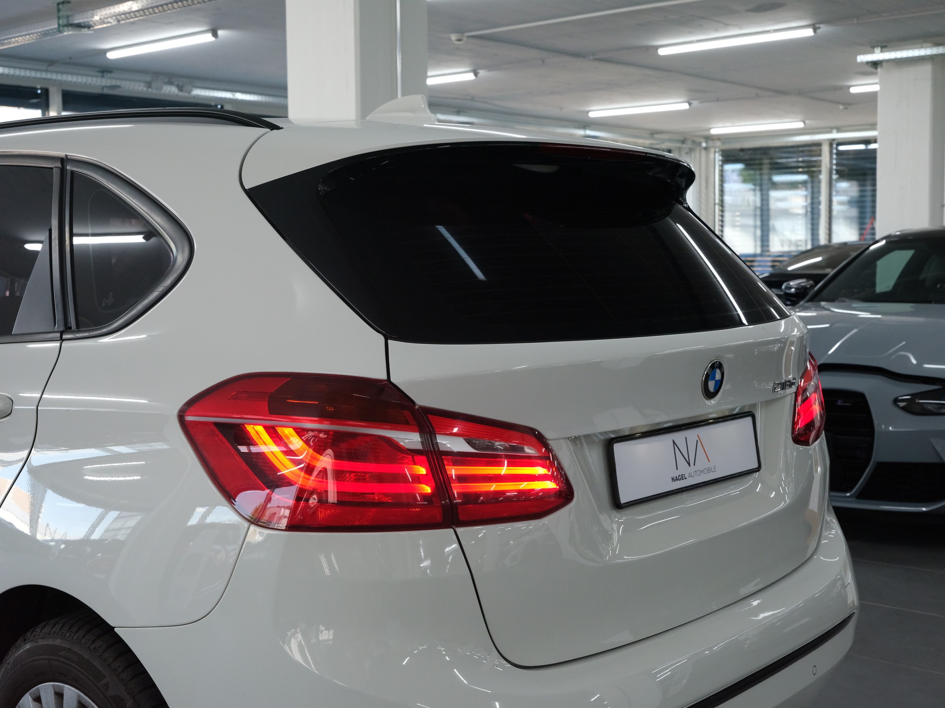 BMW 218d Active Tourer Steptronic *PDC Vorne & Hinten* *Sitzheizung*-image-12