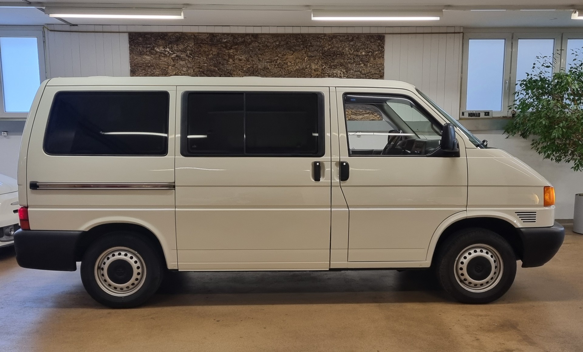 VW T4 Camper-image-3