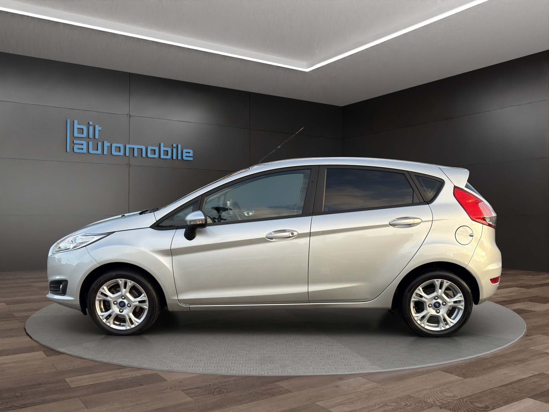 FORD Fiesta 1.0 SCTi Freetech-image-2