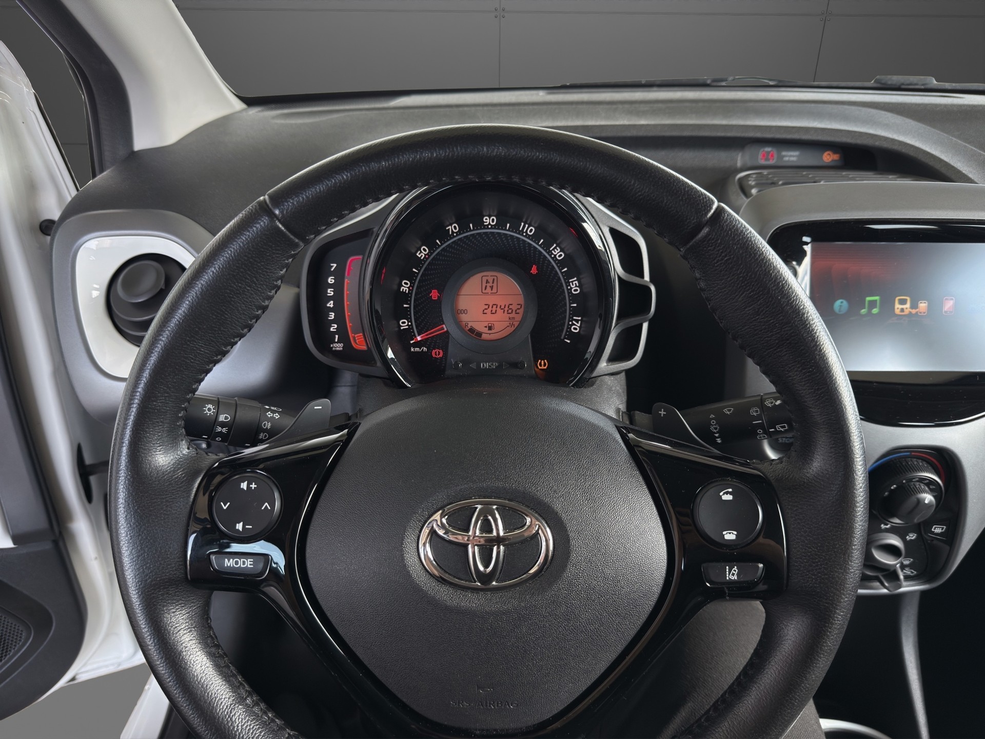 TOYOTA Aygo 1.0 VVT-i Trend X-shift-image-11