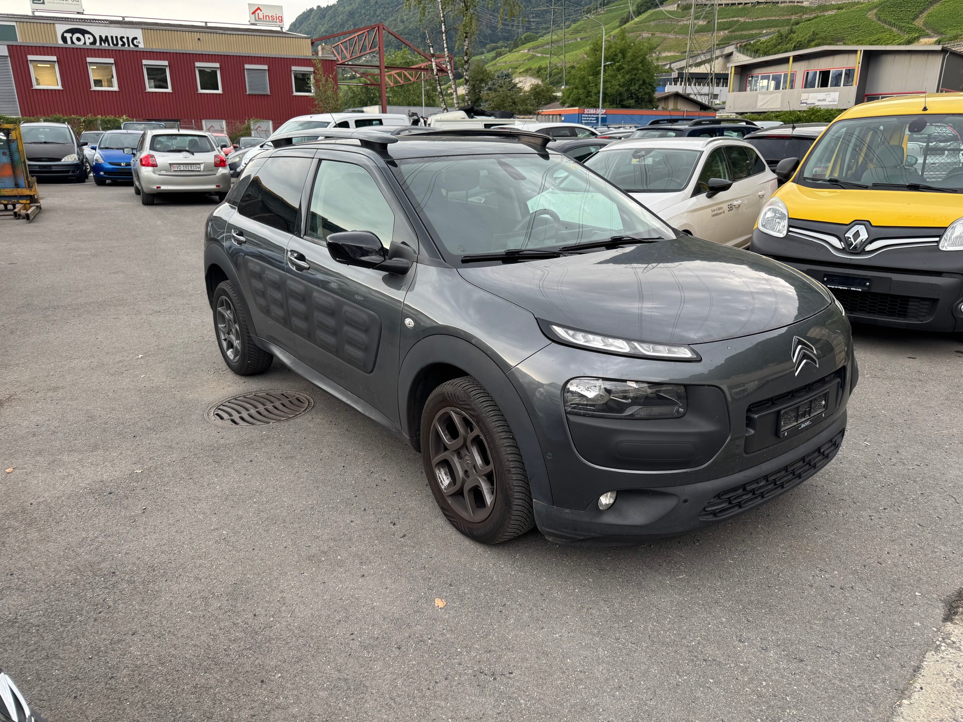 CITROEN C4 Cactus 1.2 e-THP Shine-image-2