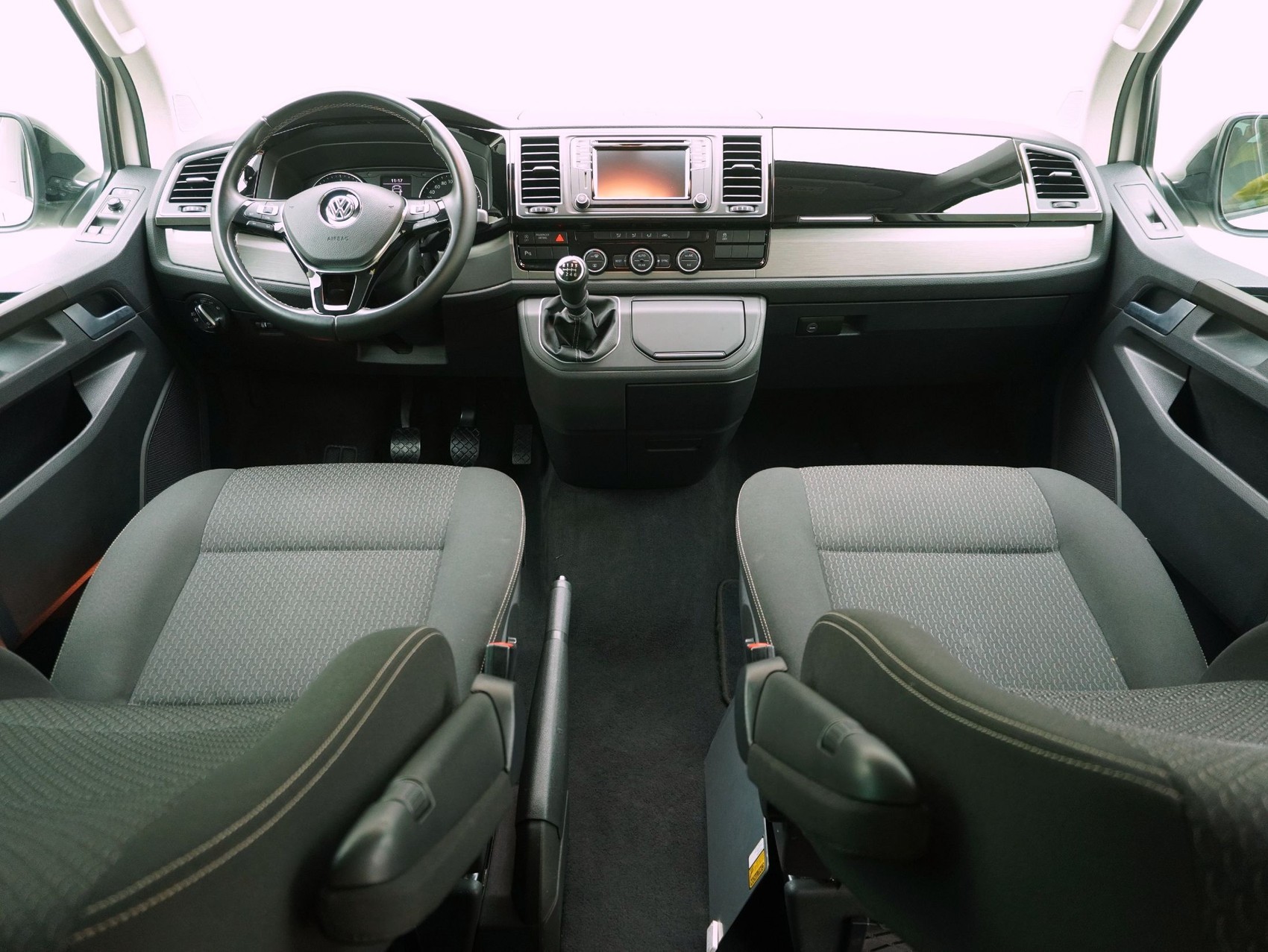 VW T6 California 3000 2.0 TDI Beach Edition 4Motion-image-14