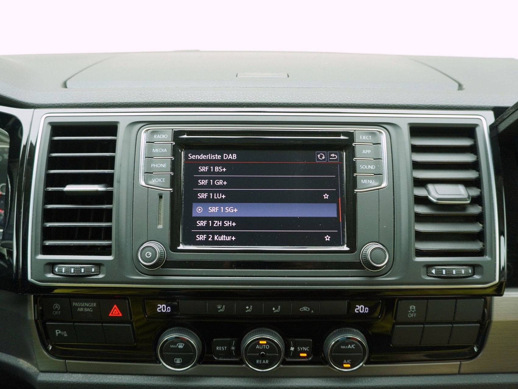 VW T6 California 3000 2.0 TDI Beach Edition 4Motion-image-18