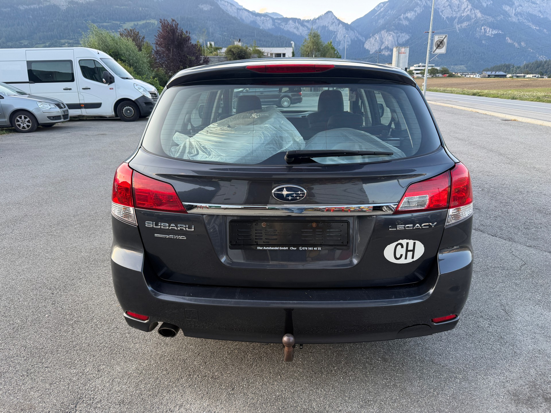 SUBARU Legacy 2.0i Swiss Special AWD-image-4