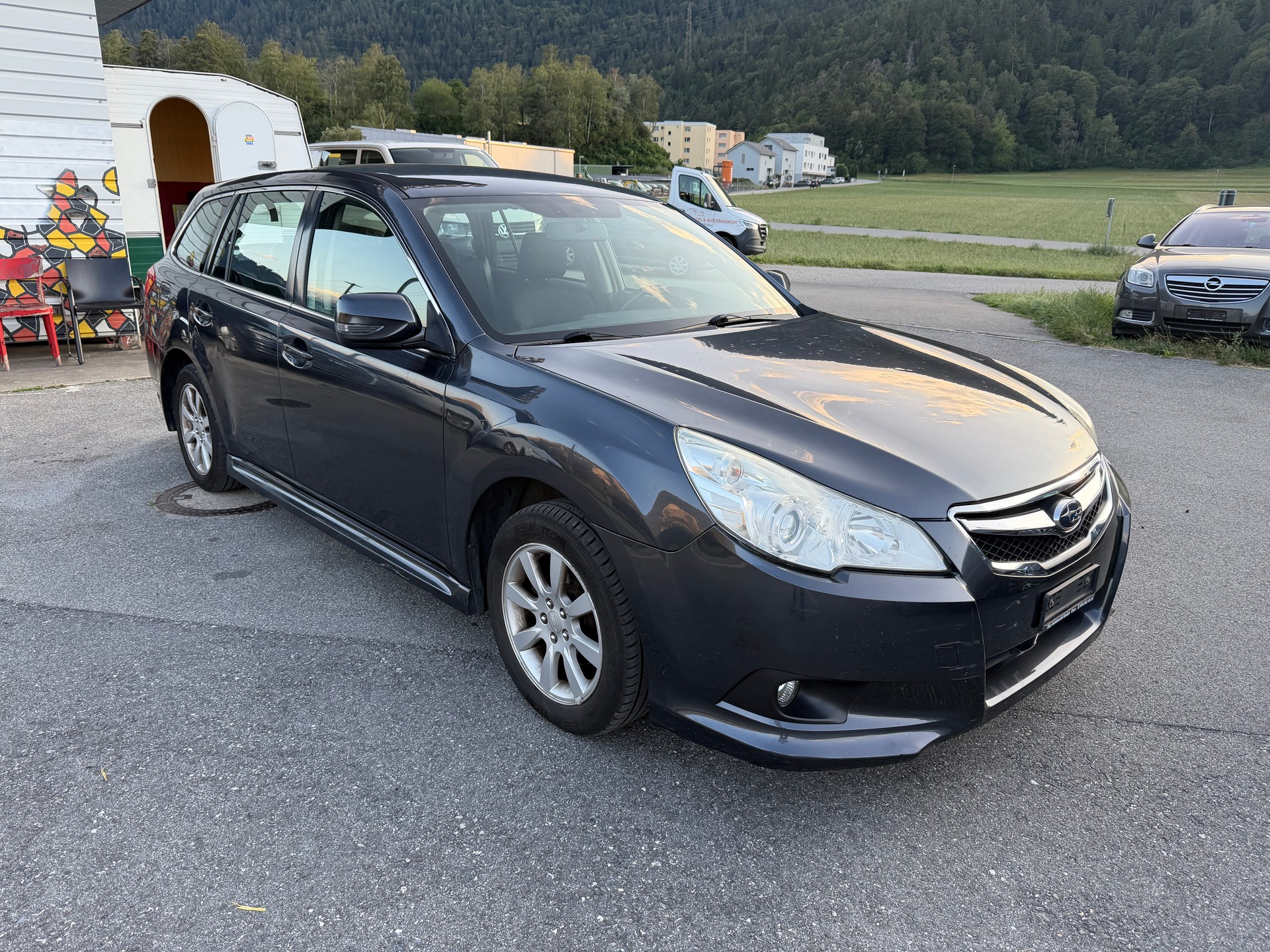 SUBARU Legacy 2.0i Swiss Special AWD-image-2
