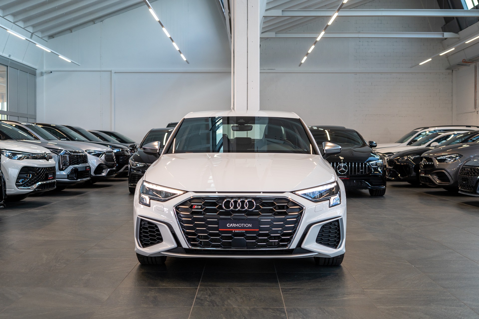 AUDI S3 Limousine 2.0 TFSI quattro S-Tronic / Sportsitze / Abstand-Tempomat / Virtual Cockpit-image-1
